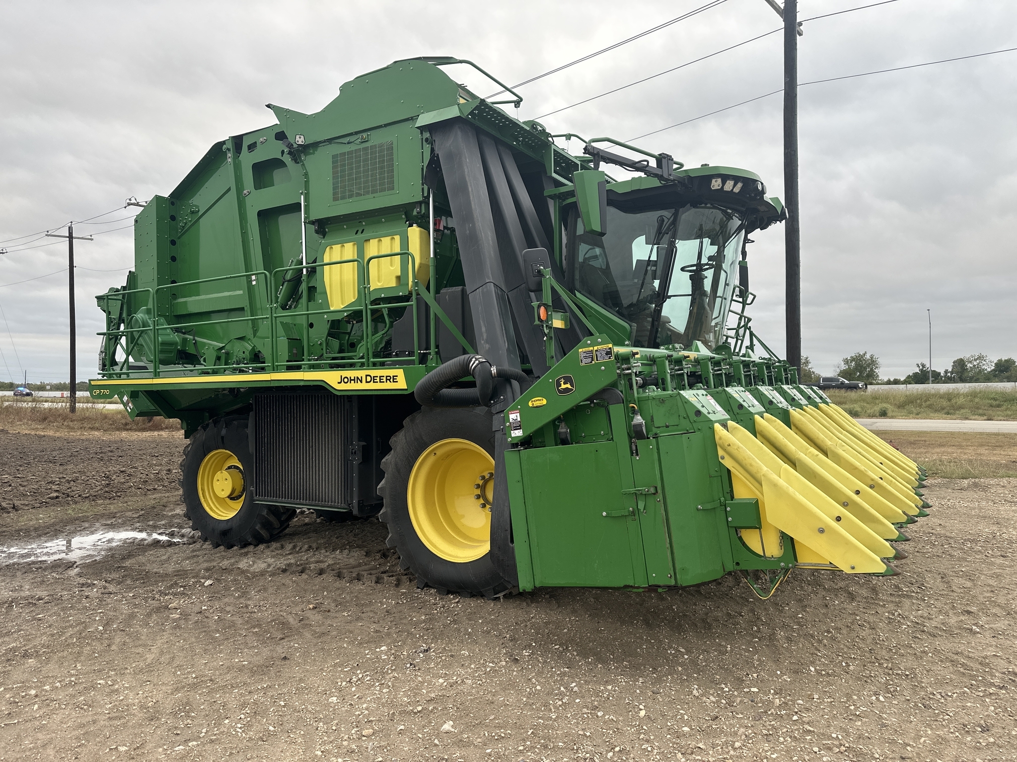 2024 John Deere CP770 Cotton Equipment
