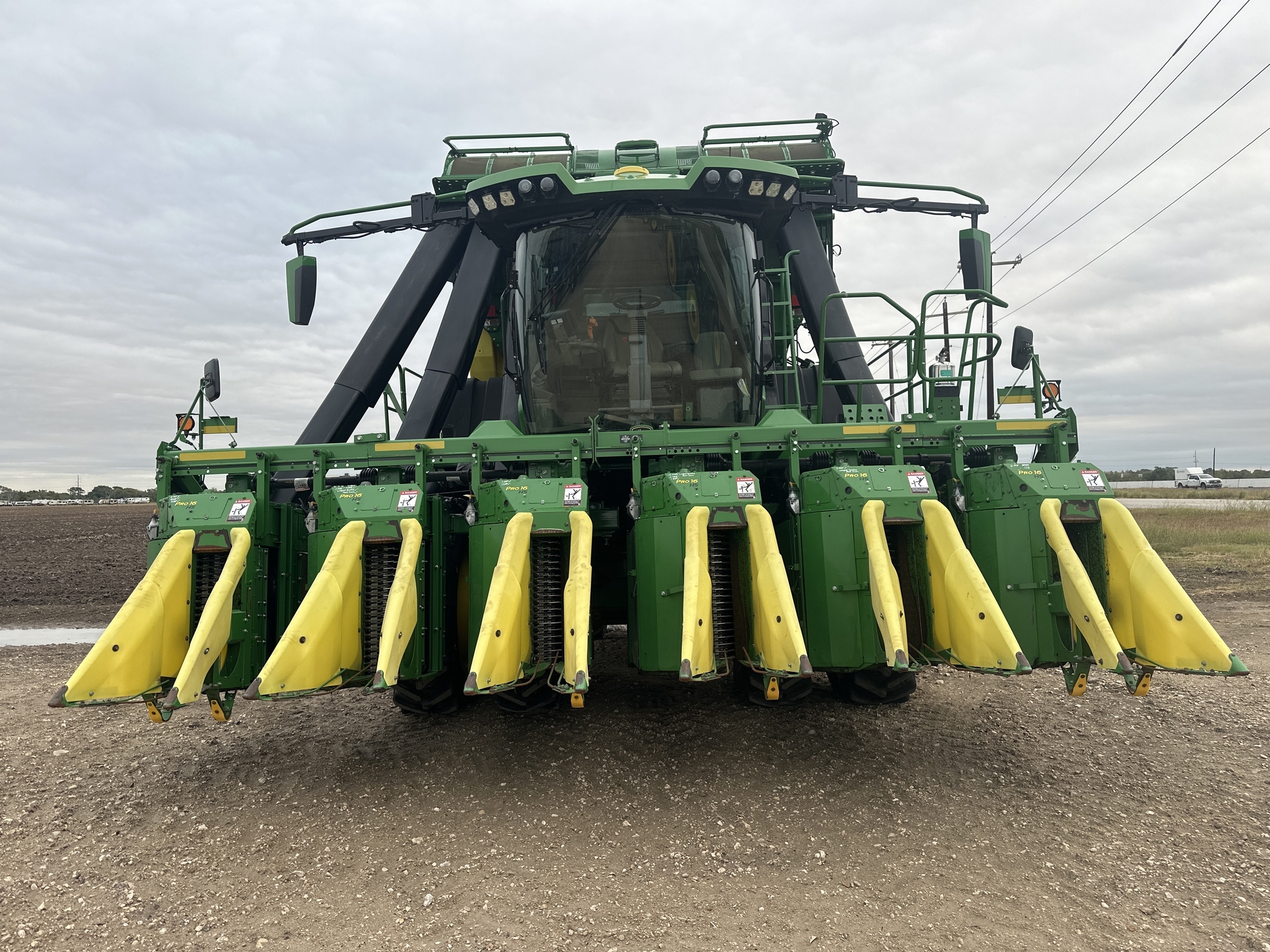 2024 John Deere CP770 Cotton Equipment