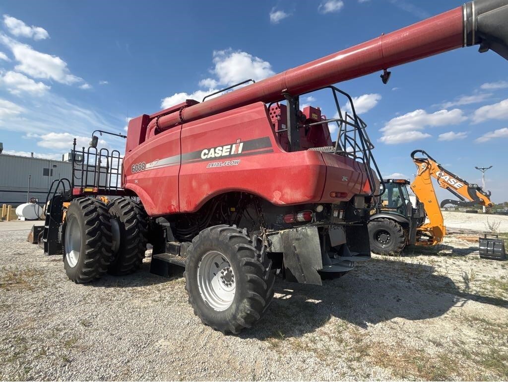 2011 Case IH 6088 Combine