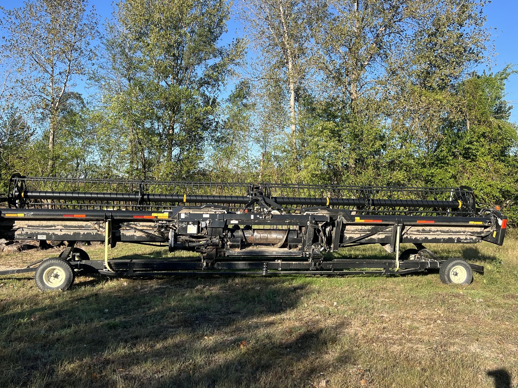 2016 MacDon FD75 Platform