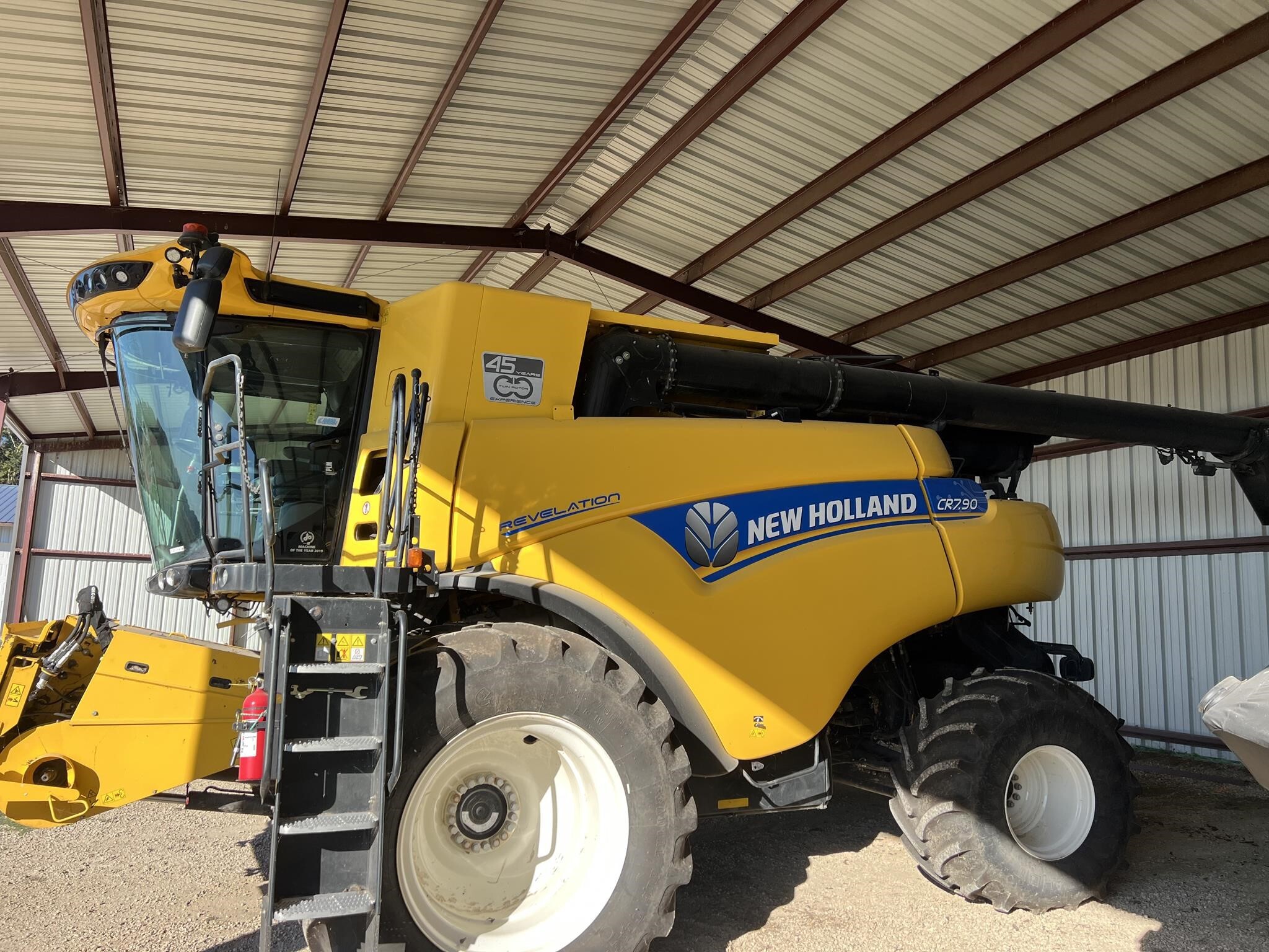 2020 New Holland CR7.90 REVELATION Combine