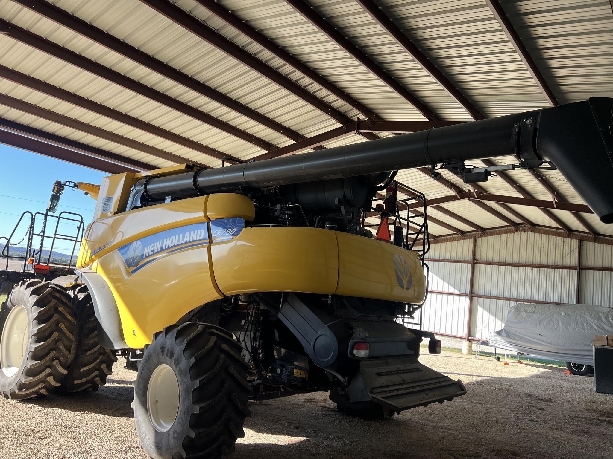 2020 New Holland CR7.90 REVELATION Combine