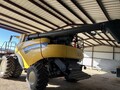 2020 New Holland CR7.90 REVELATION Combine