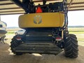 2020 New Holland CR7.90 REVELATION Combine