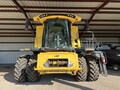 2020 New Holland CR7.90 REVELATION Combine
