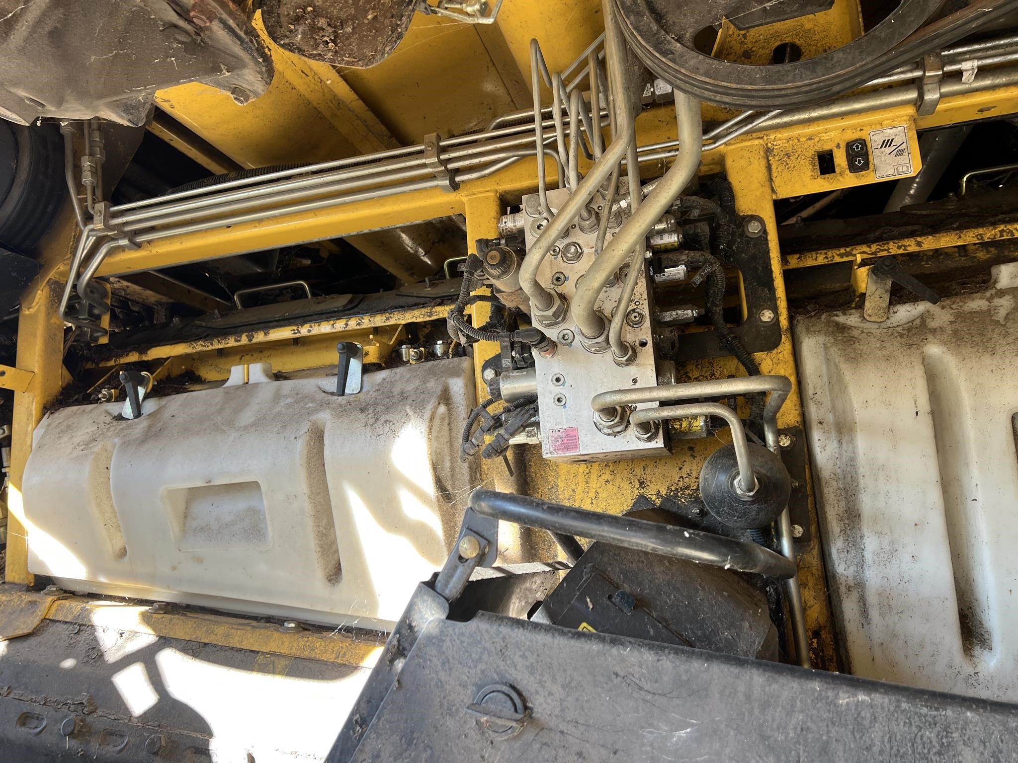 2020 New Holland CR7.90 REVELATION Combine