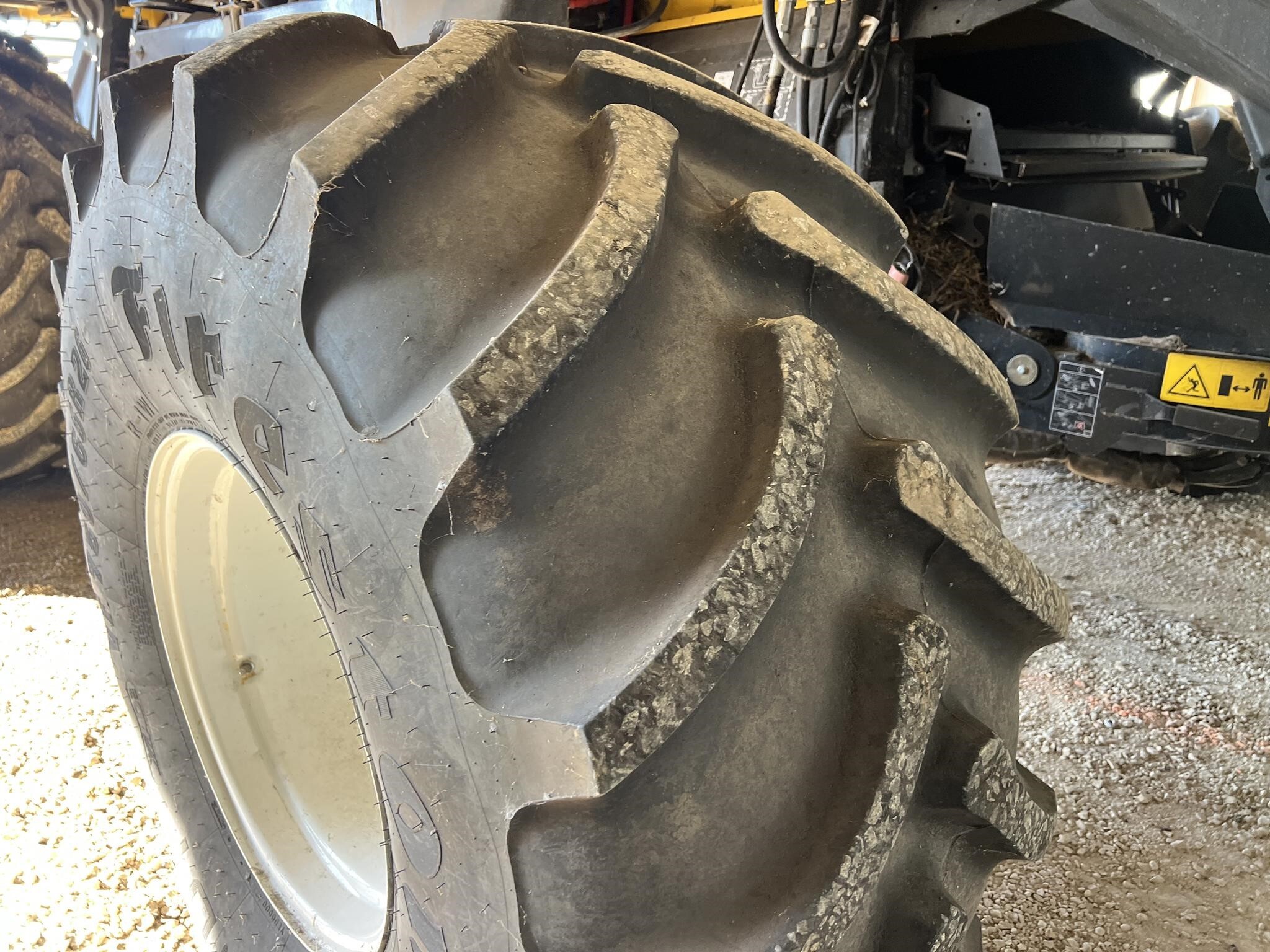 2020 New Holland CR7.90 REVELATION Combine