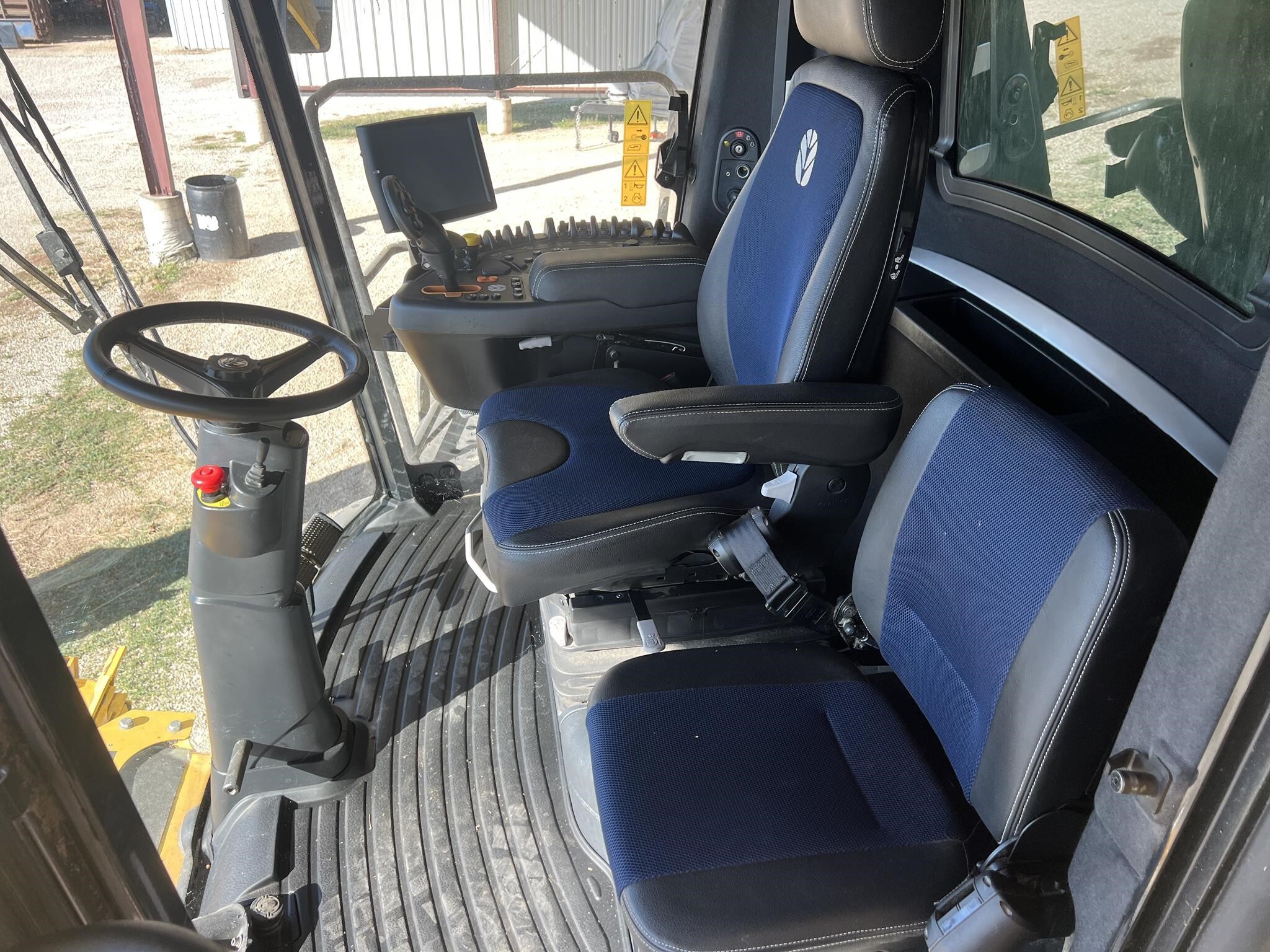 2020 New Holland CR7.90 REVELATION Combine