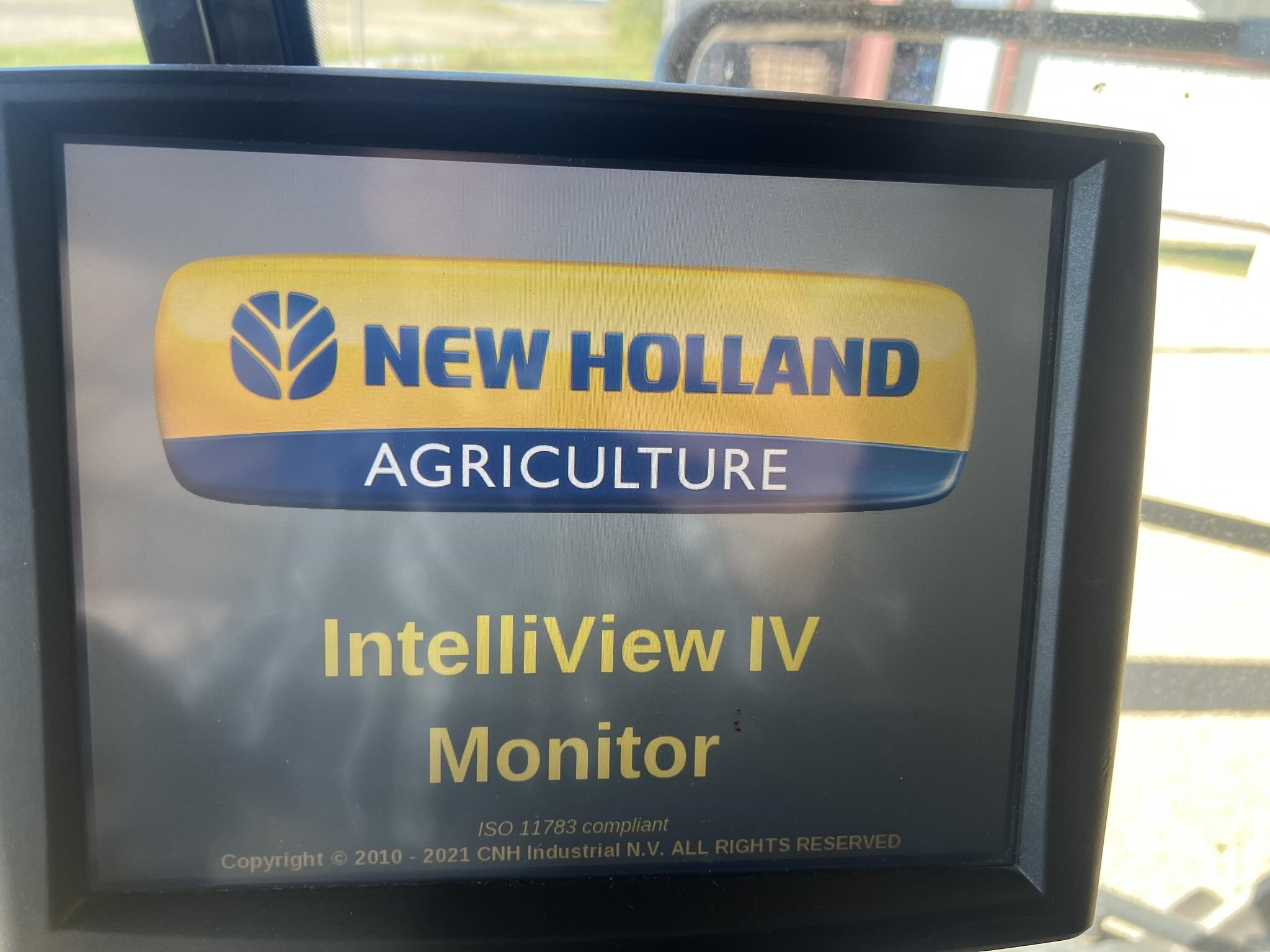 2020 New Holland CR7.90 REVELATION Combine