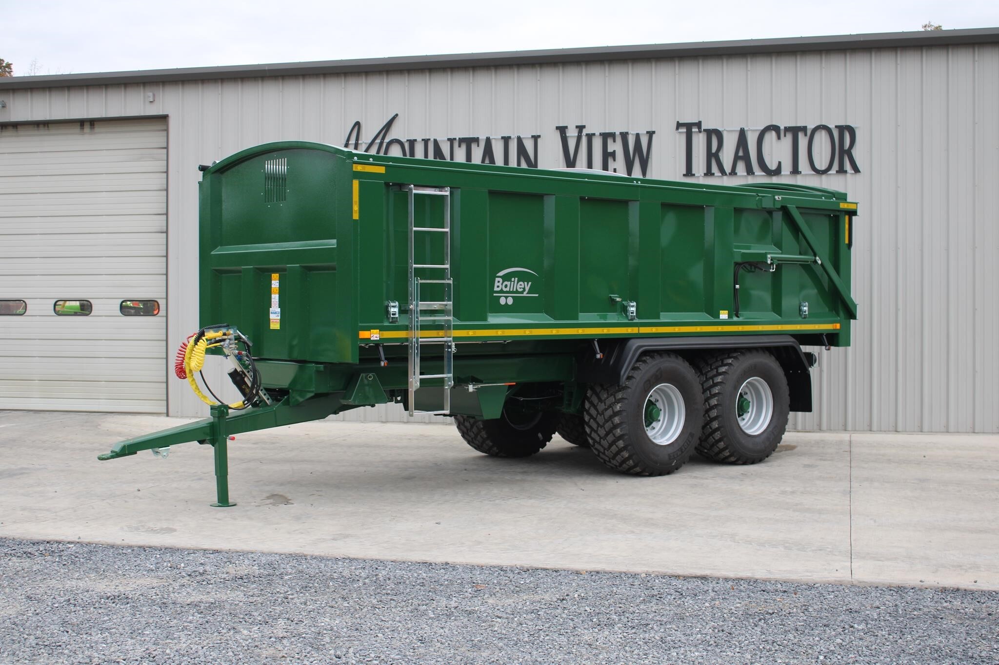 2025 Bailey TB16 Grain Trailer