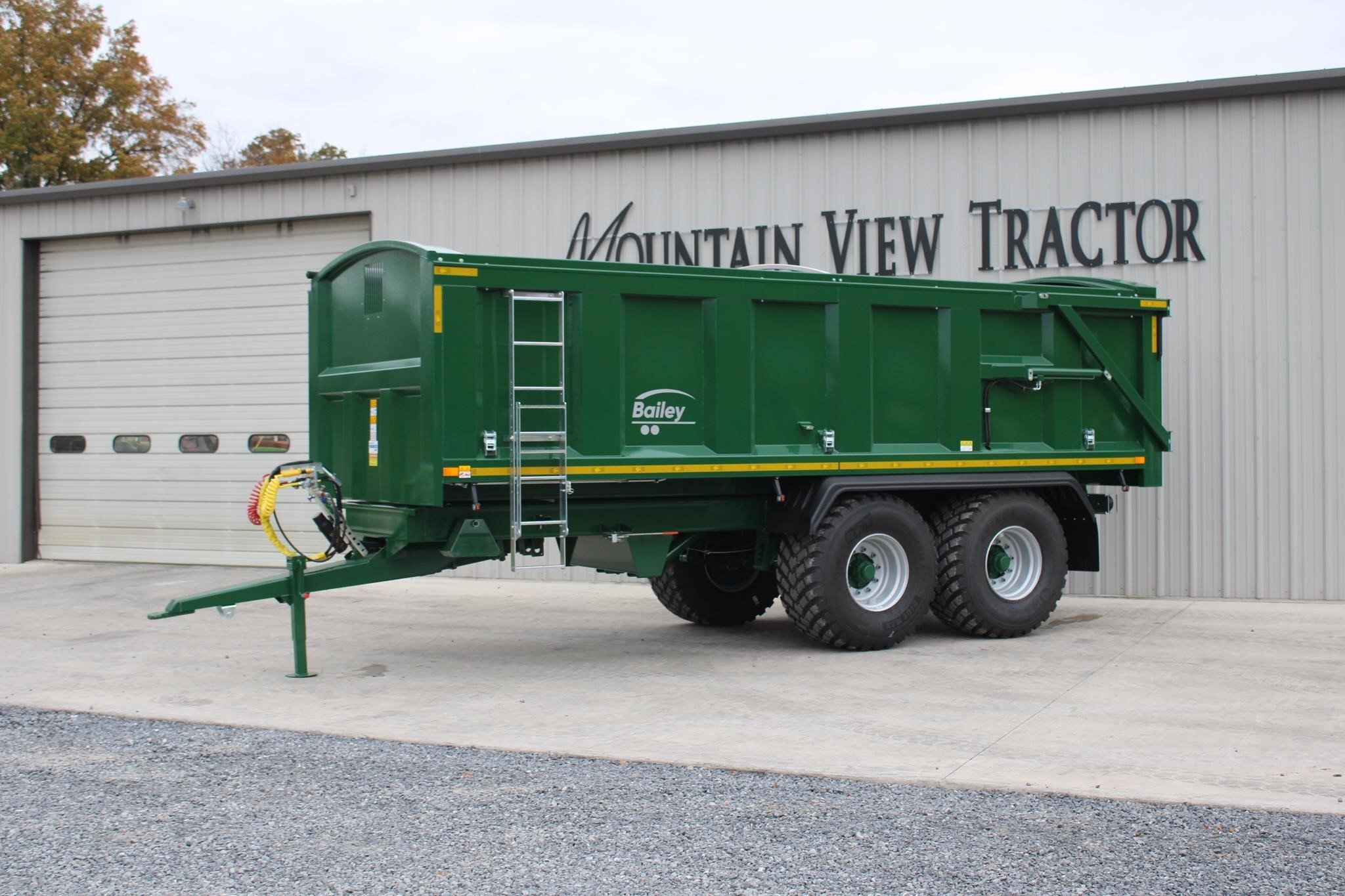 2025 Bailey TB16 Grain Trailer