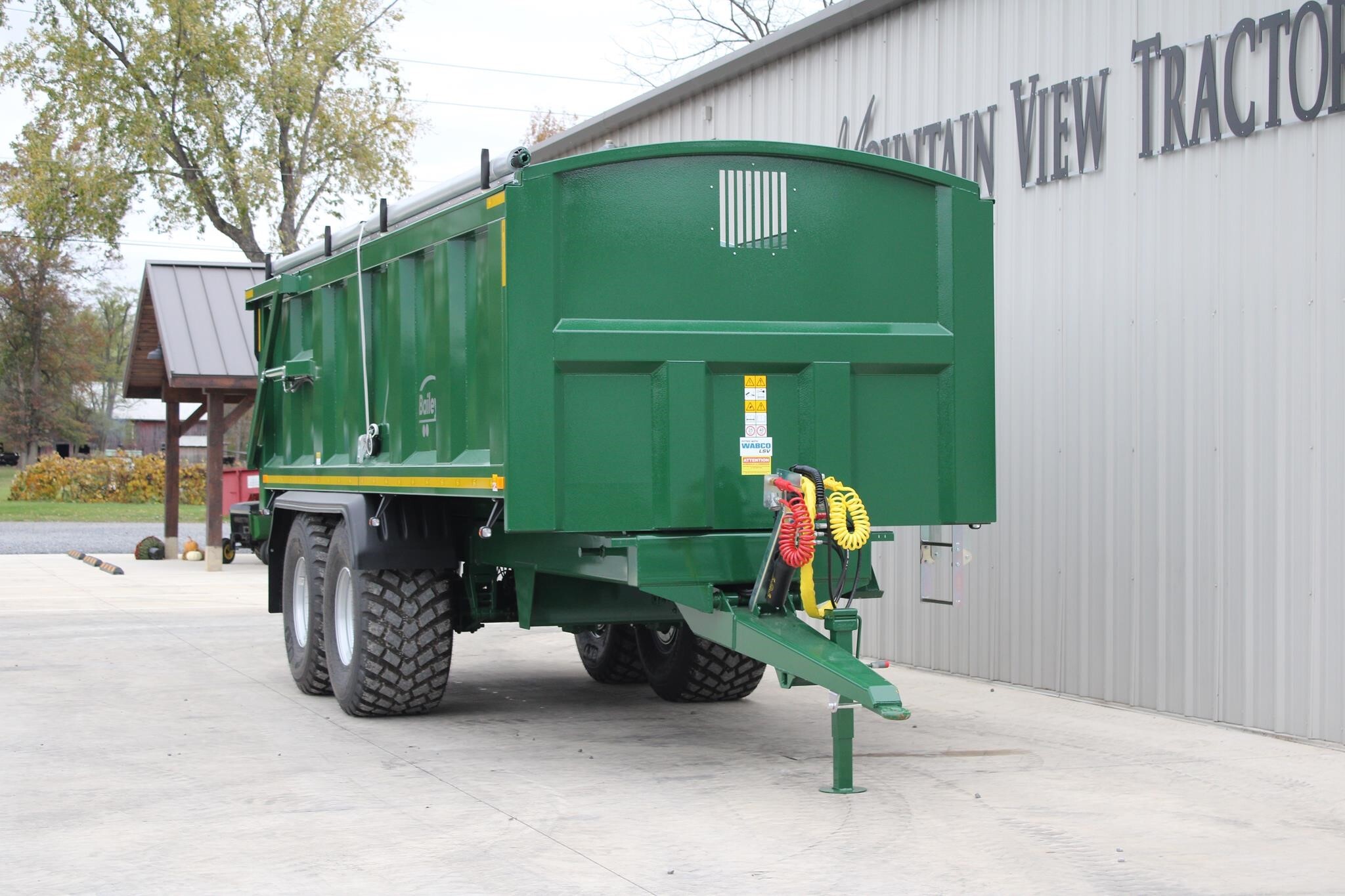 2025 Bailey TB16 Grain Trailer