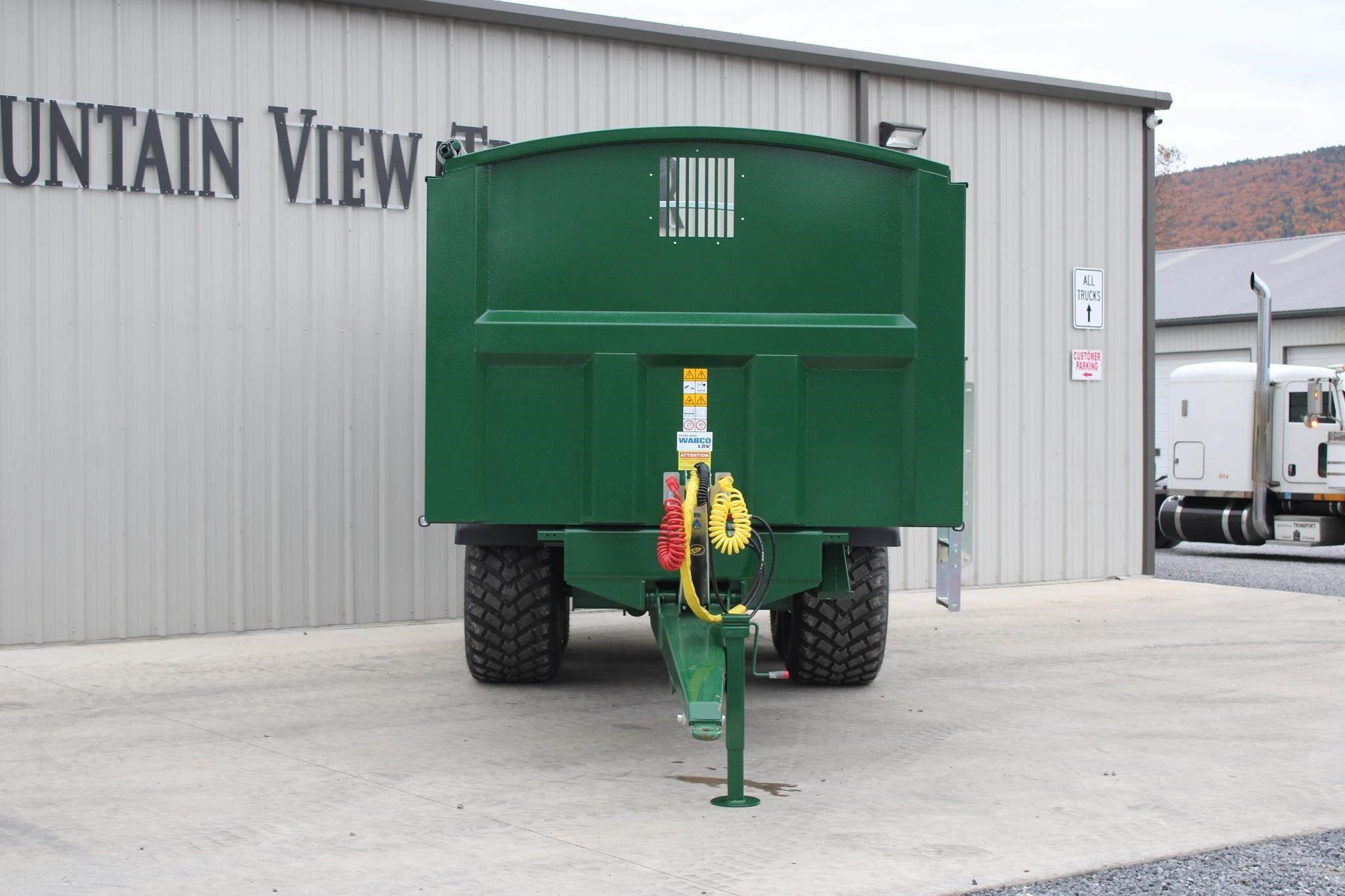2025 Bailey TB16 Grain Trailer