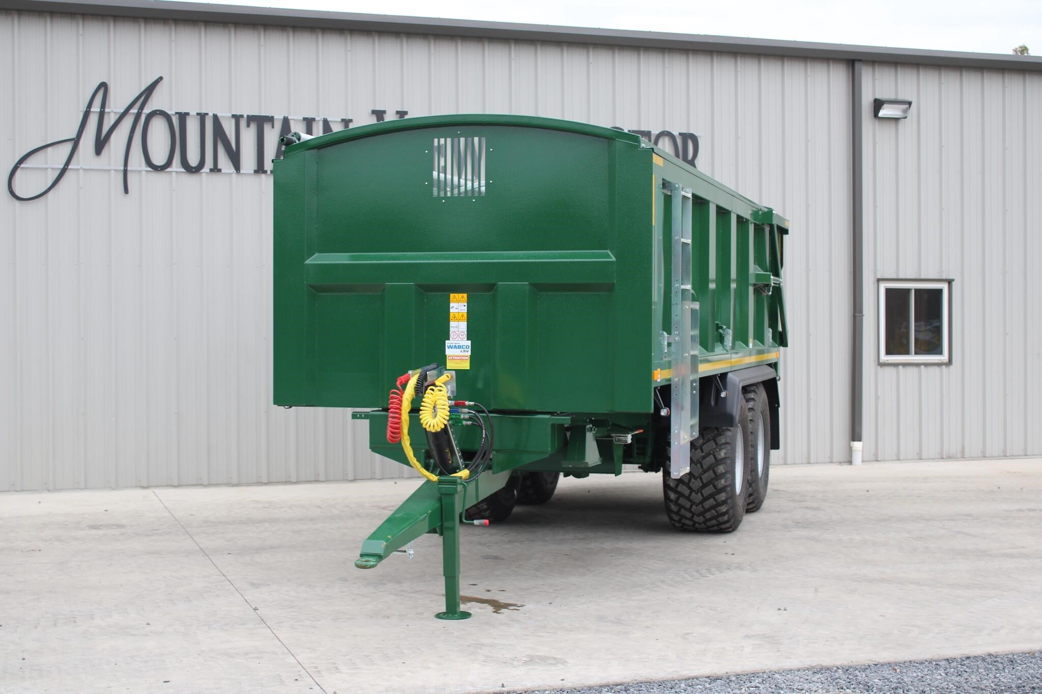 2025 Bailey TB16 Grain Trailer