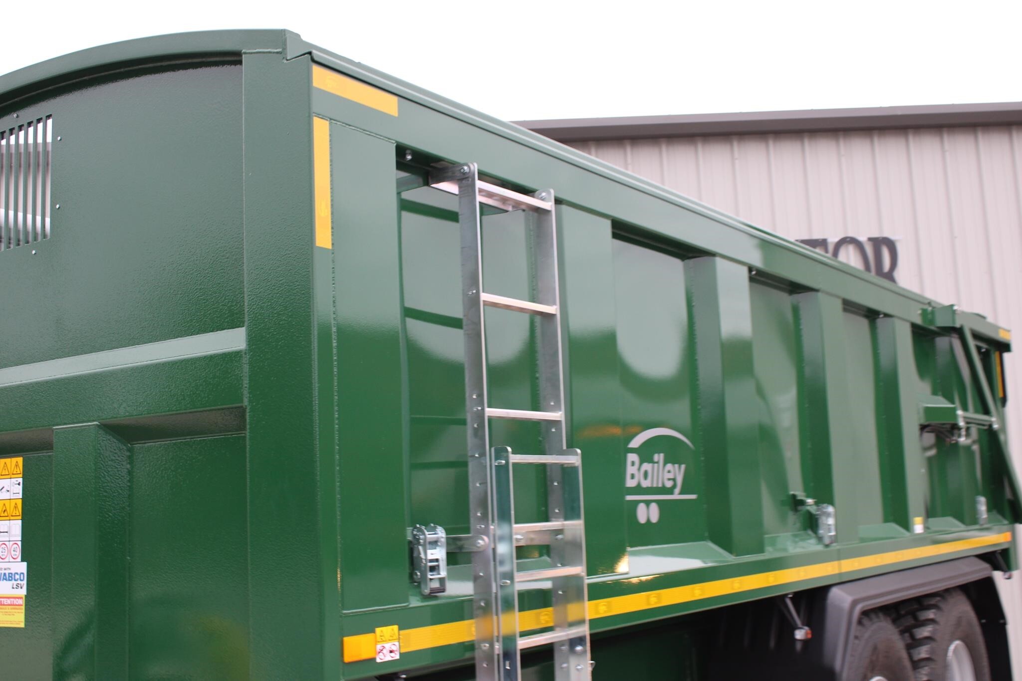 2025 Bailey TB16 Grain Trailer