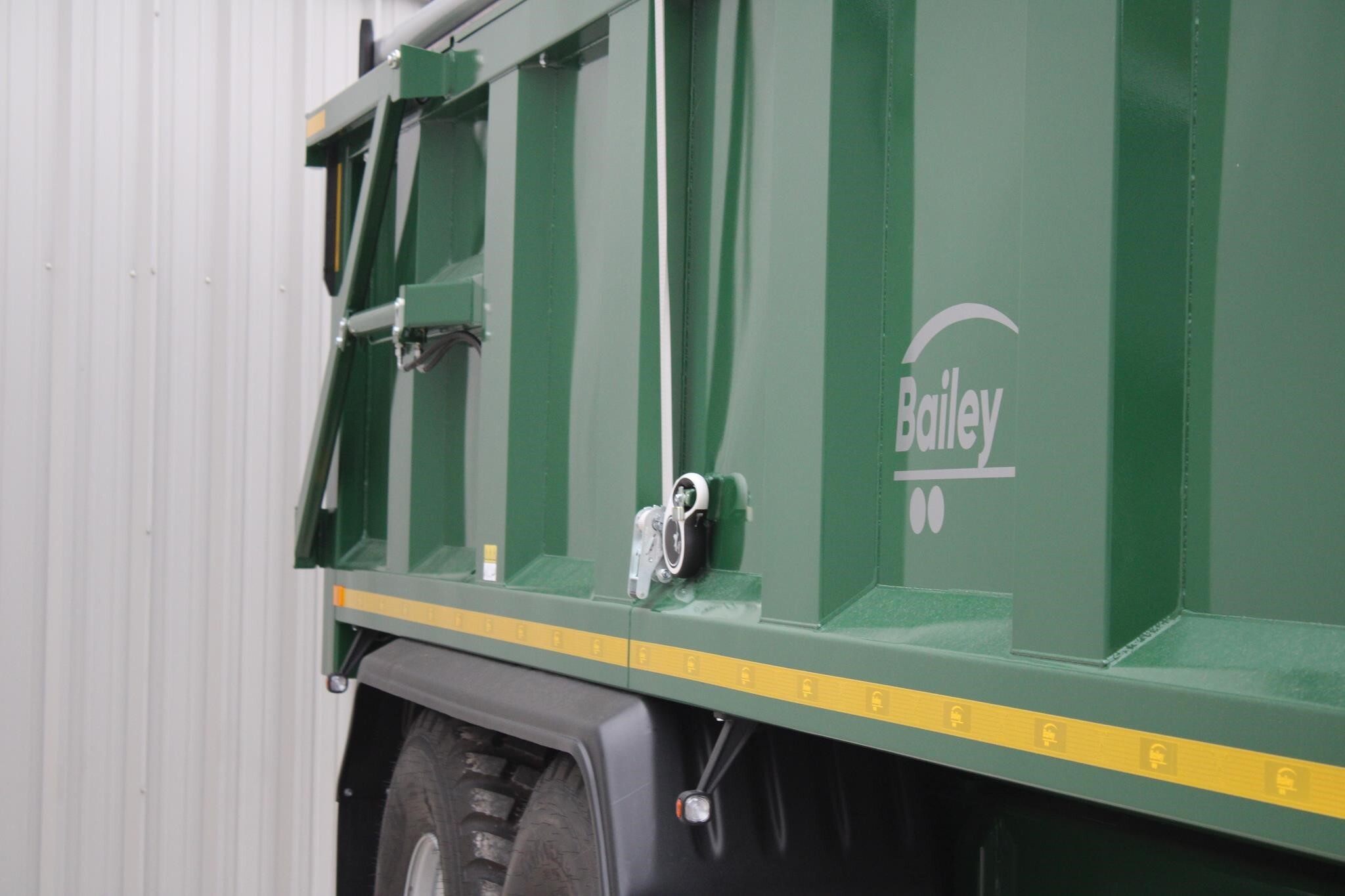 2025 Bailey TB16 Grain Trailer