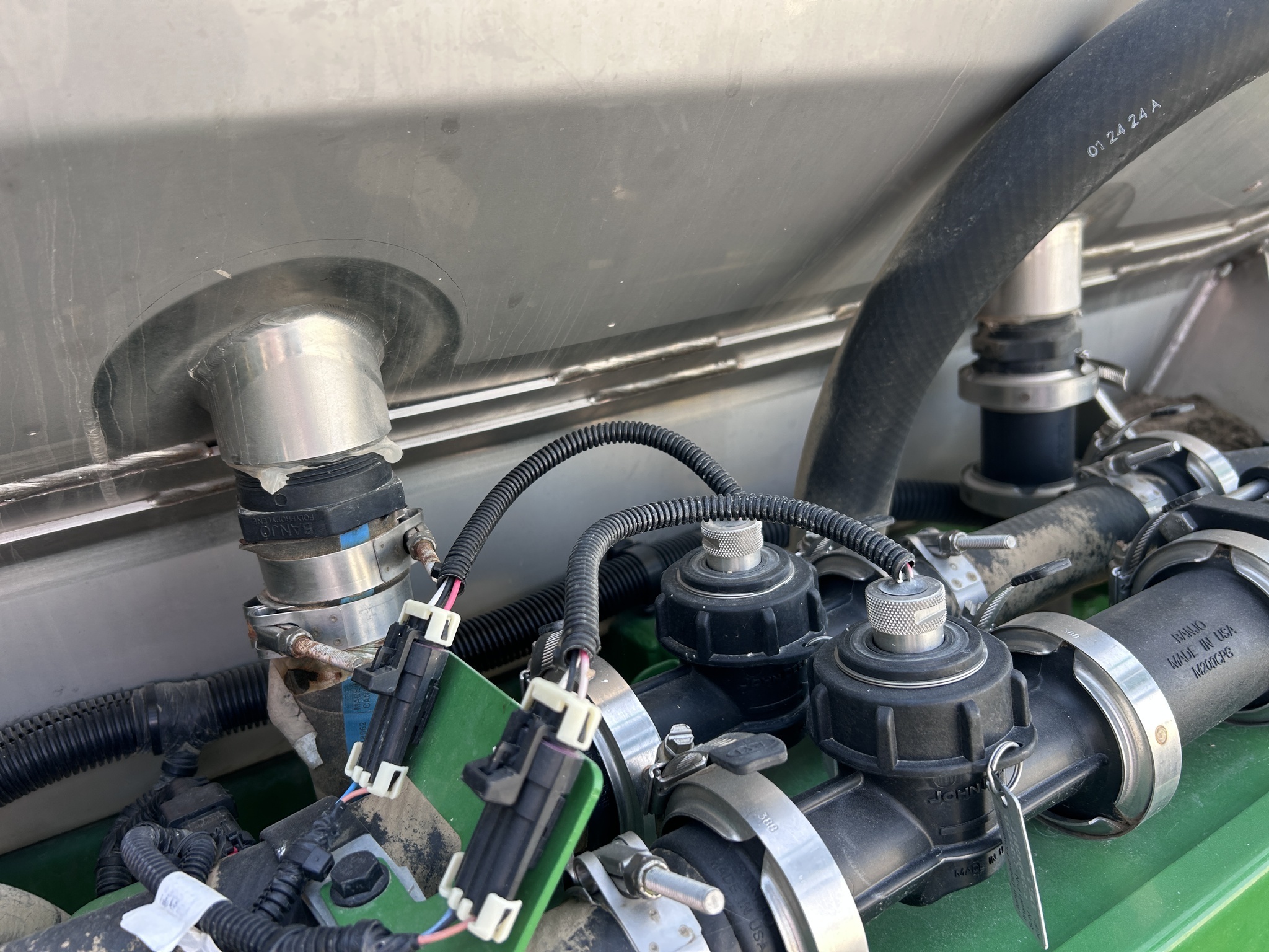 2024 John Deere 412R Self-Propelled Sprayer