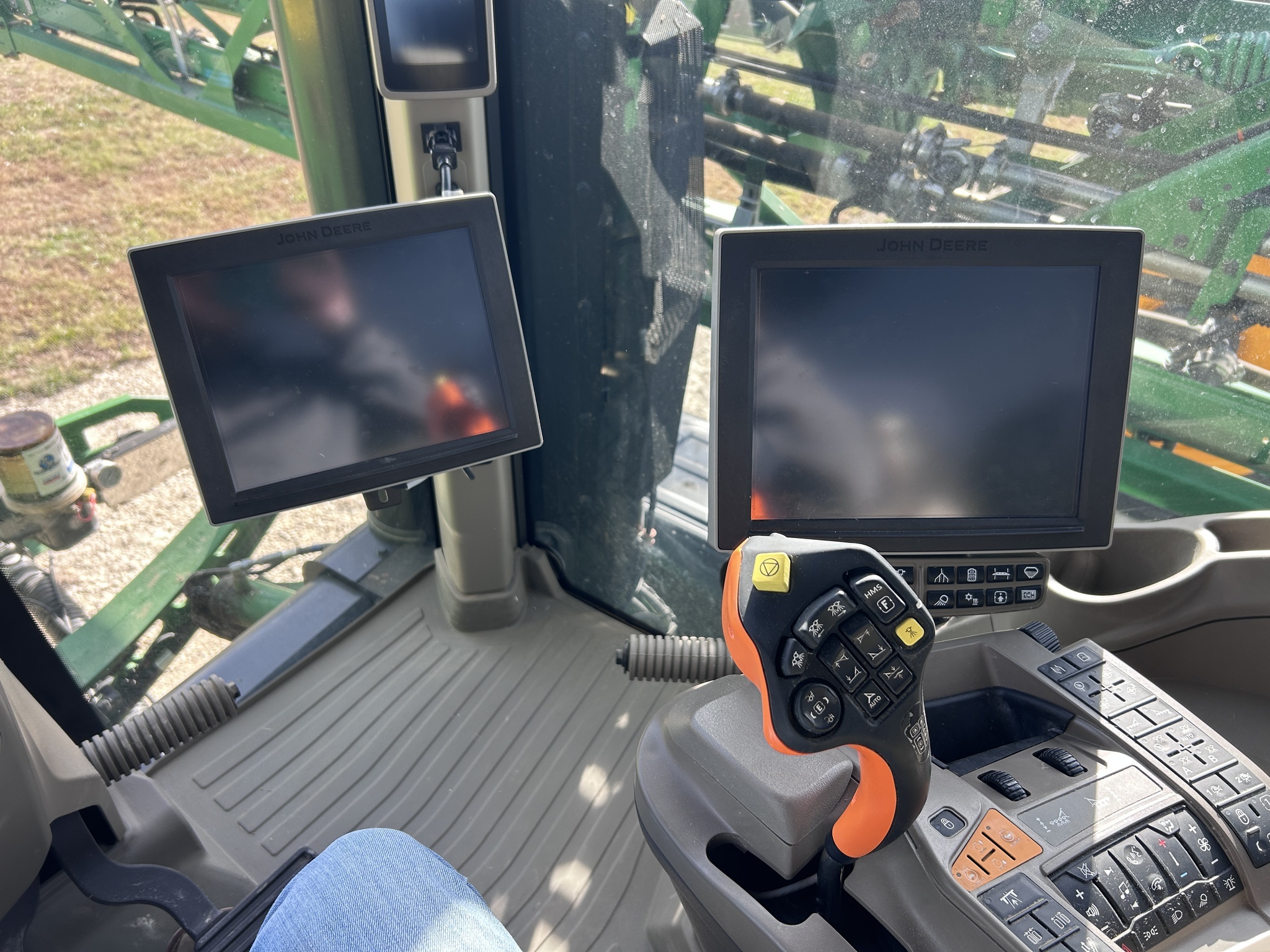 2024 John Deere 412R Self-Propelled Sprayer