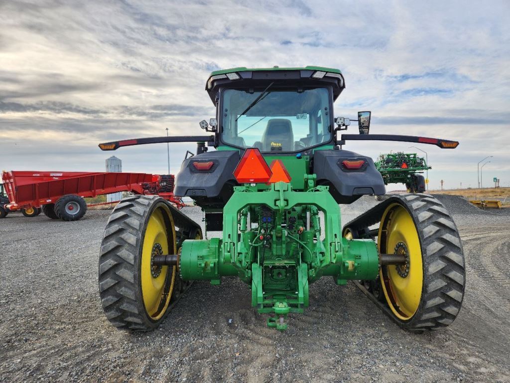 2022 John Deere 8RT 370 Tractor