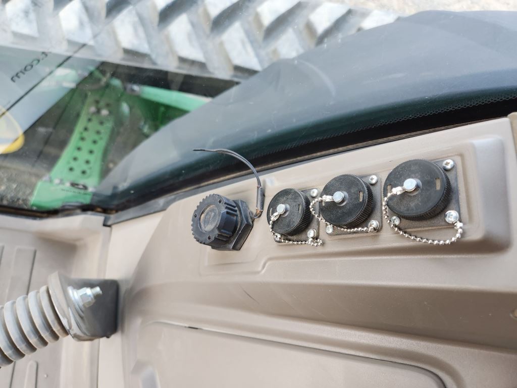 2022 John Deere 8RT 370 Tractor