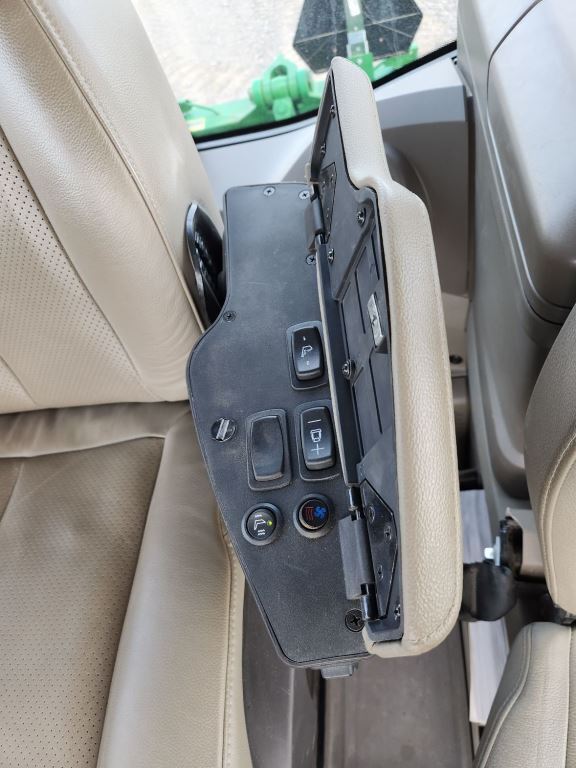 2022 John Deere 8RT 370 Tractor