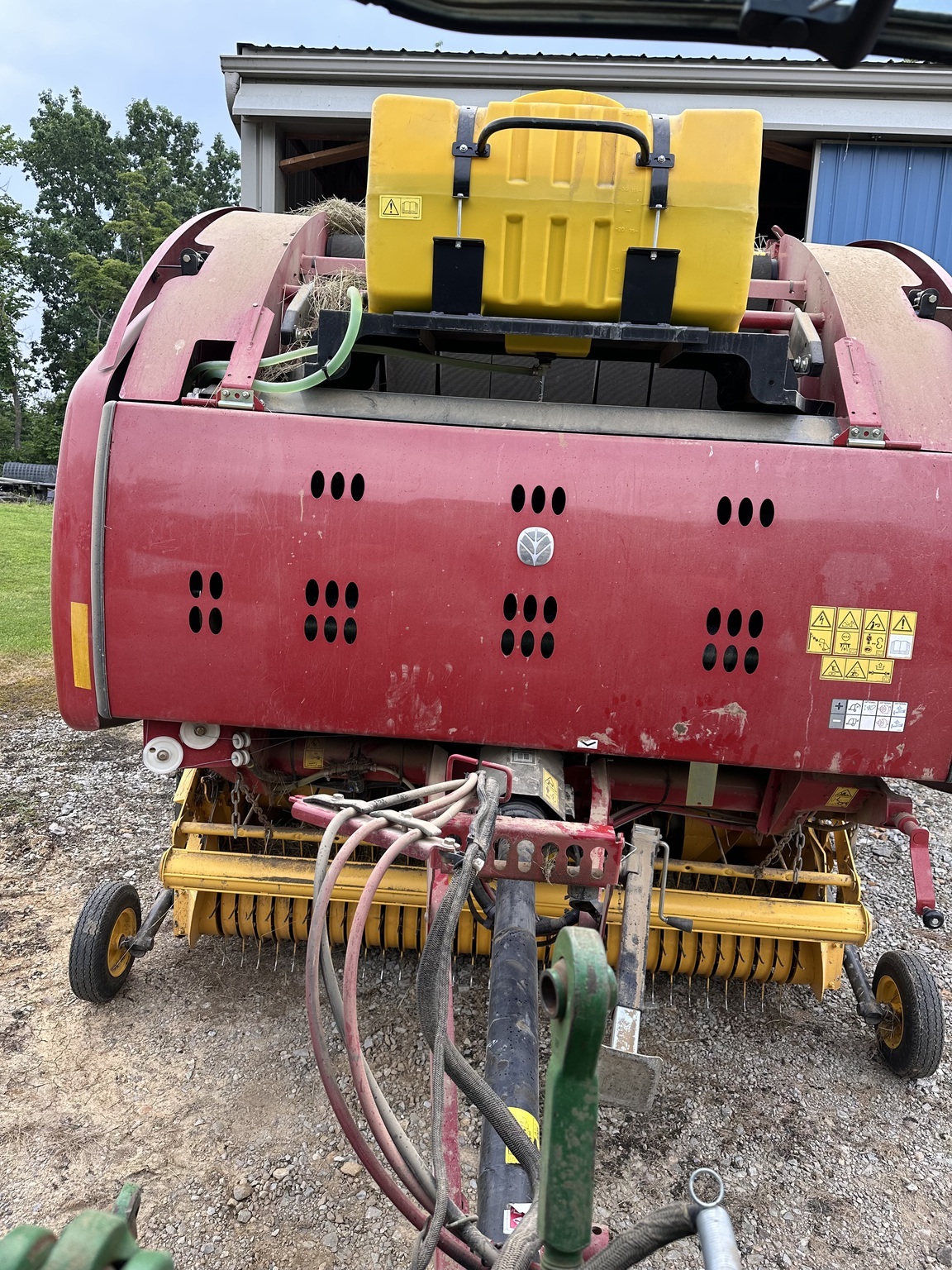 2021 New Holland Roll-Belt 560 Round Baler