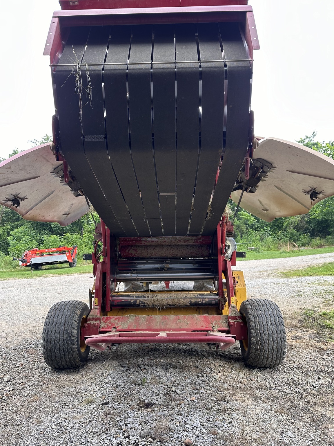 2021 New Holland Roll-Belt 560 Round Baler