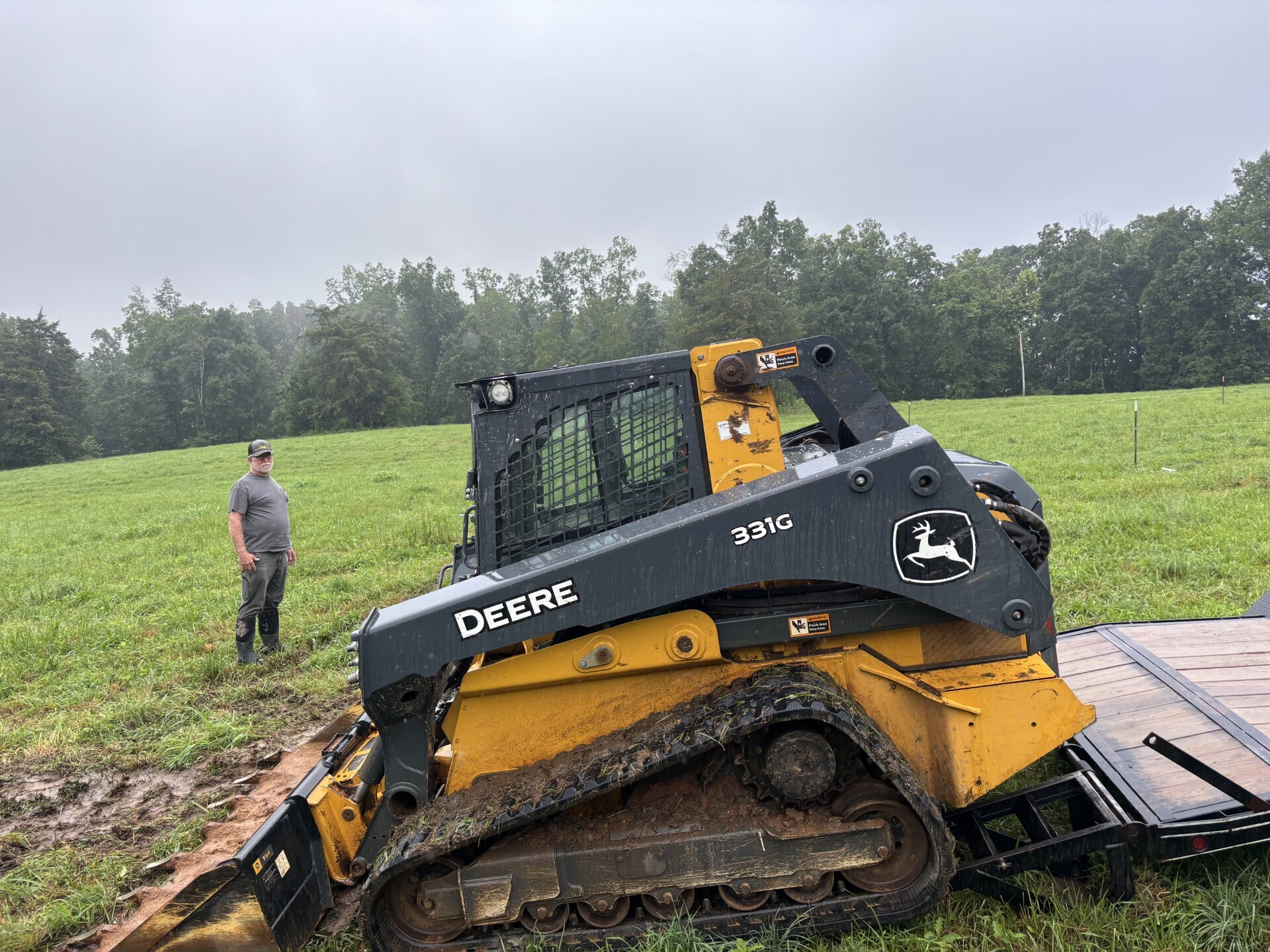 2023 Deere 331G Skid Steer