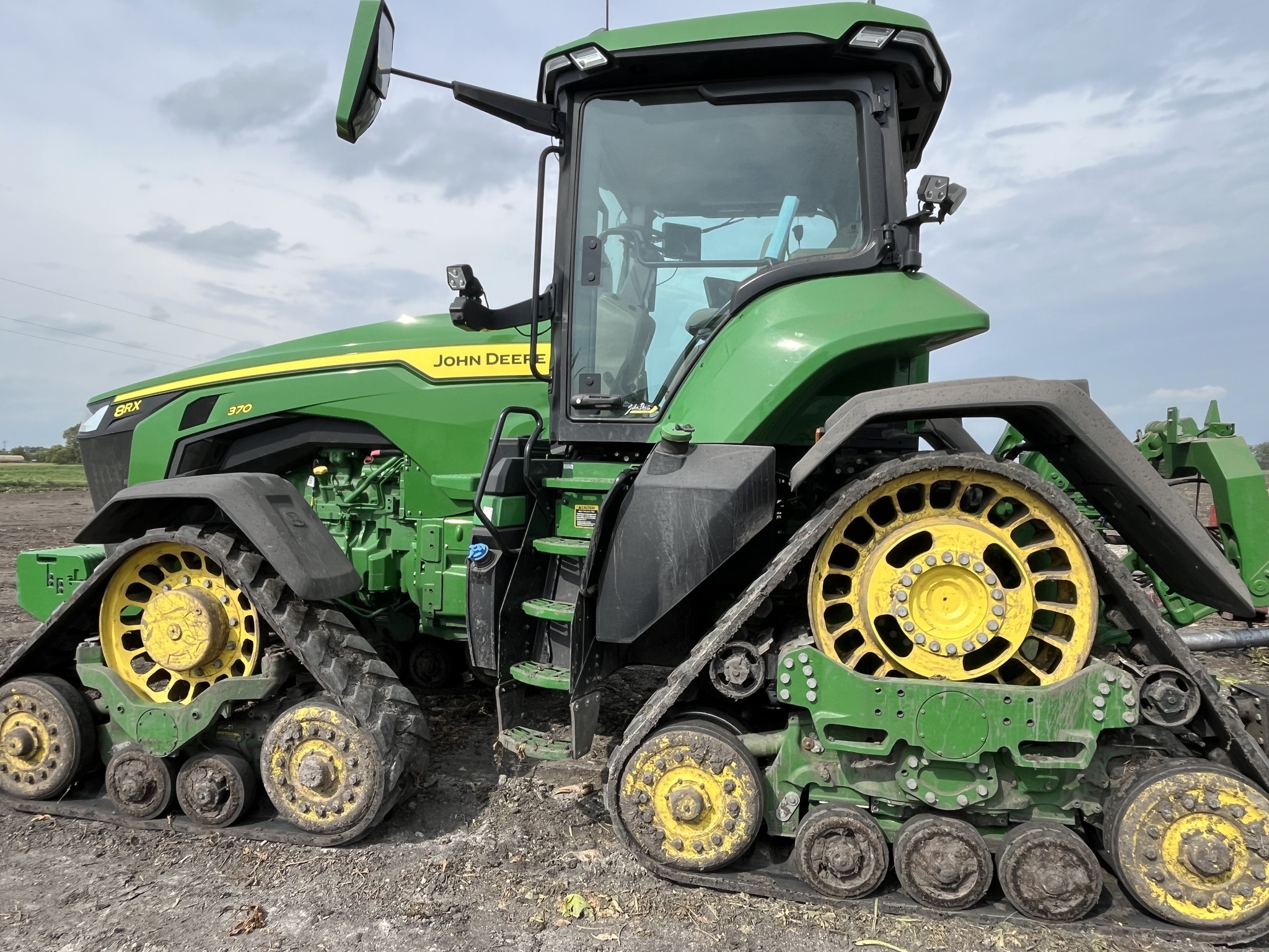 2023 John Deere 8RX 370 Tractor