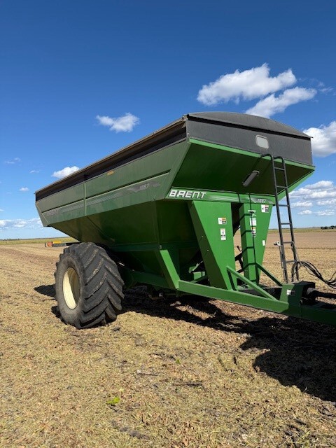 2010 Brent 1082 Grain Cart