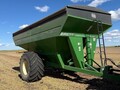 2010 Brent 1082 Grain Cart