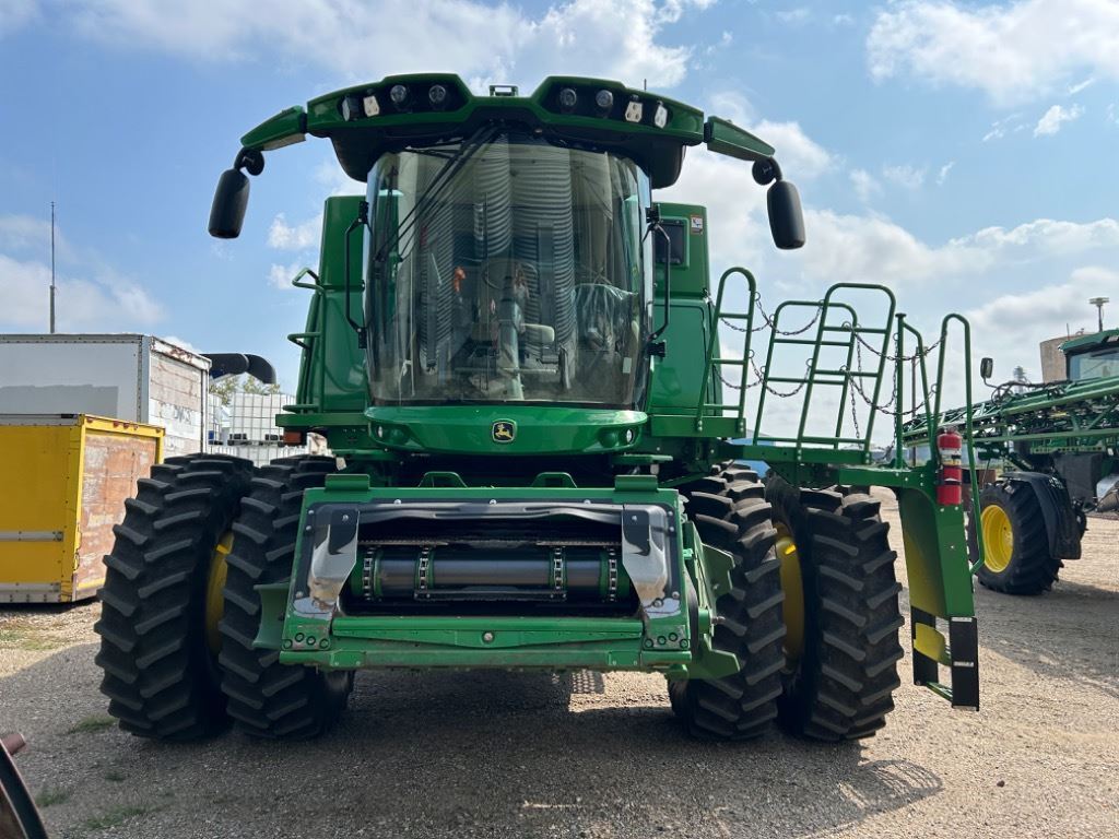 2022 John Deere S770 Combine