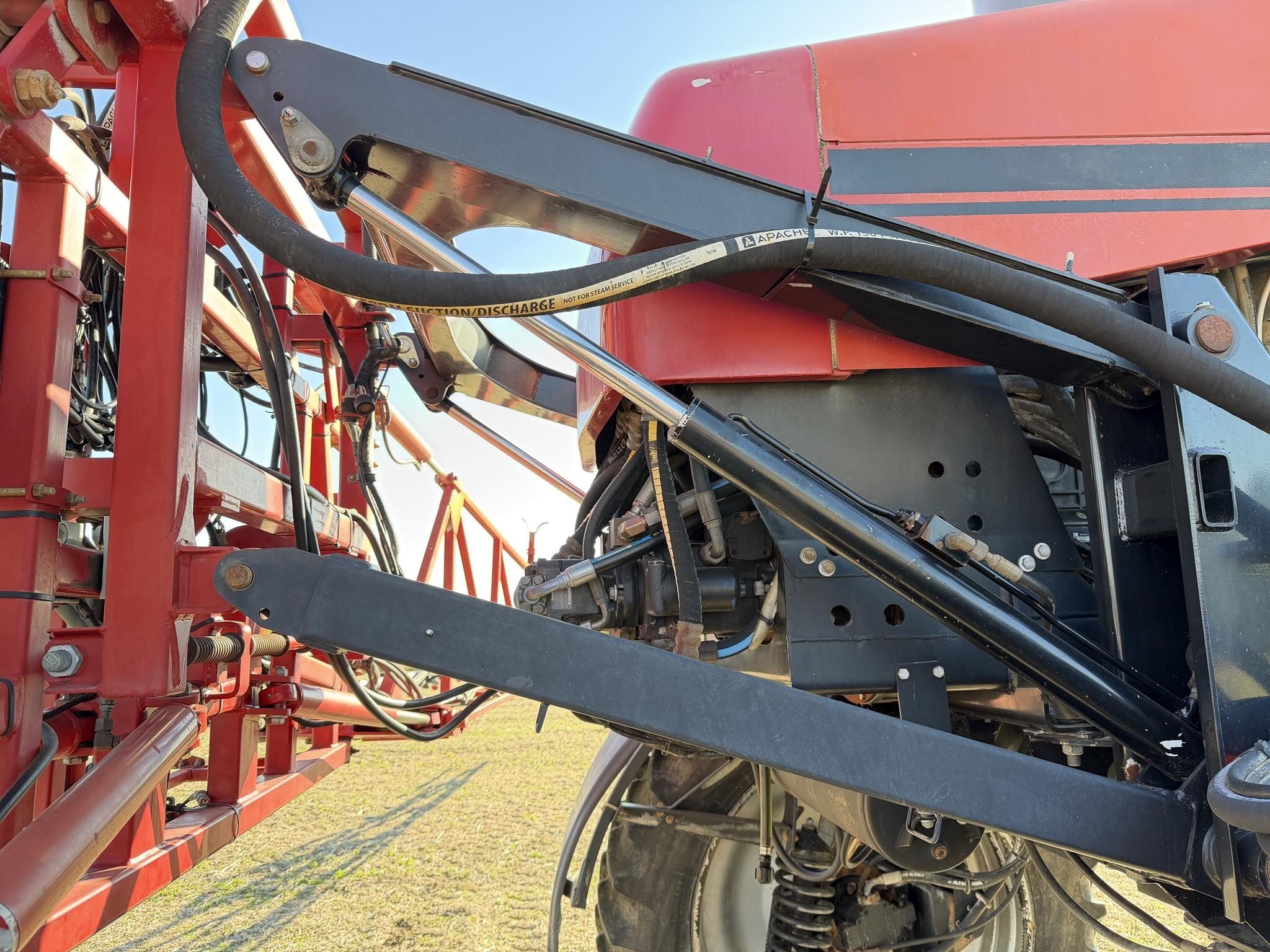 2010 Case IH Patriot 3230 Self-Propelled Sprayer