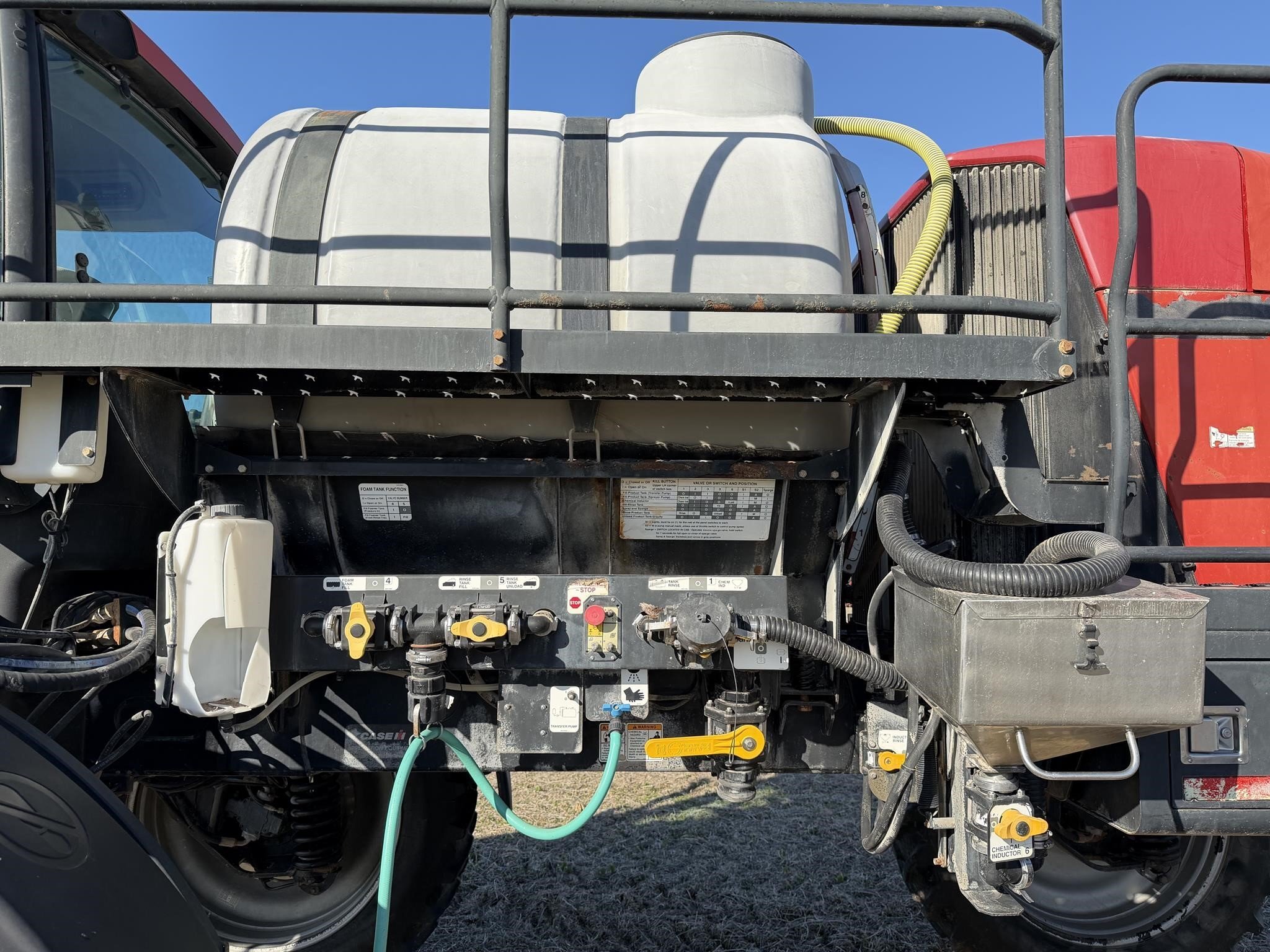 2010 Case IH Patriot 3230 Self-Propelled Sprayer