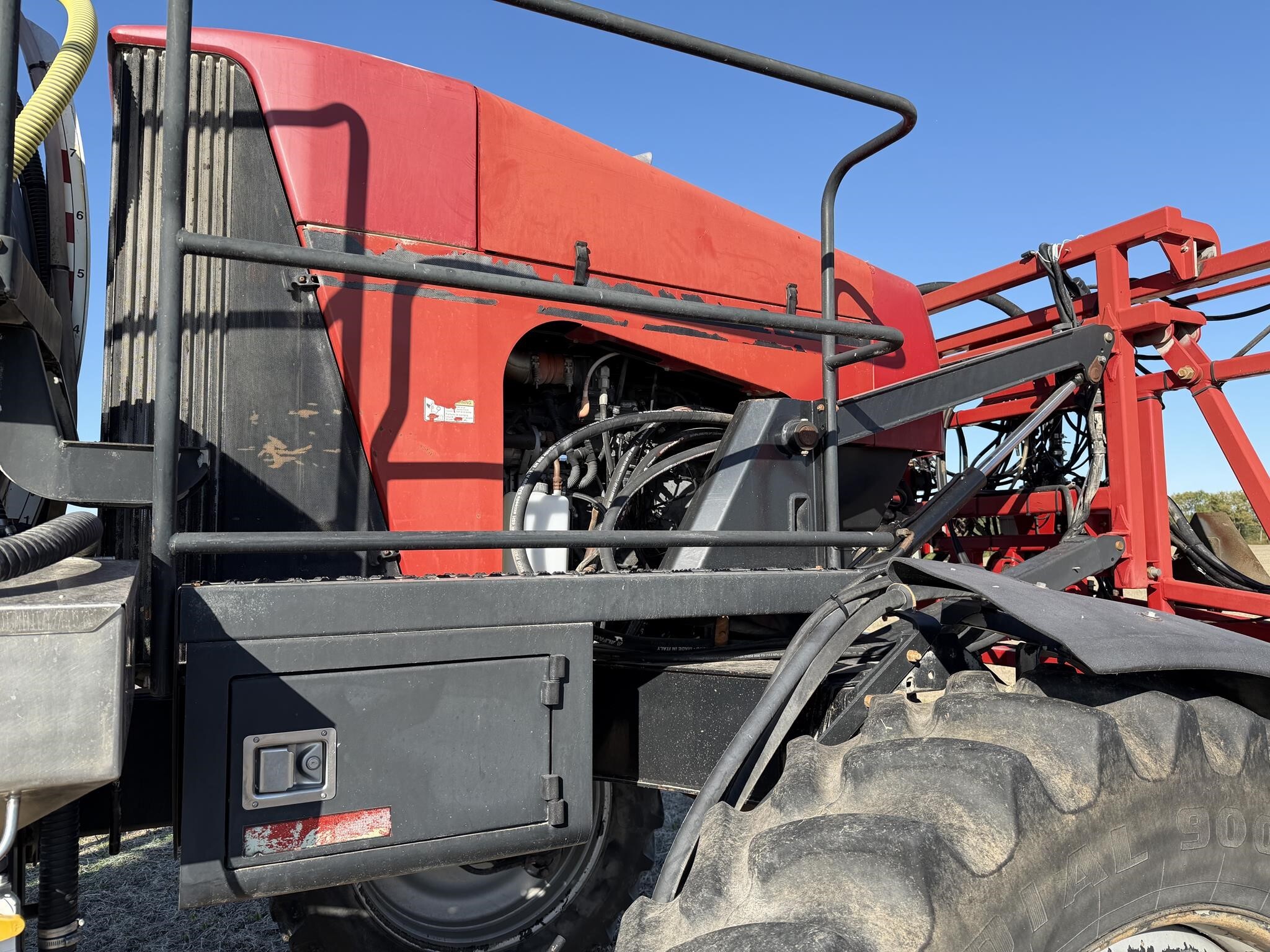2010 Case IH Patriot 3230 Self-Propelled Sprayer