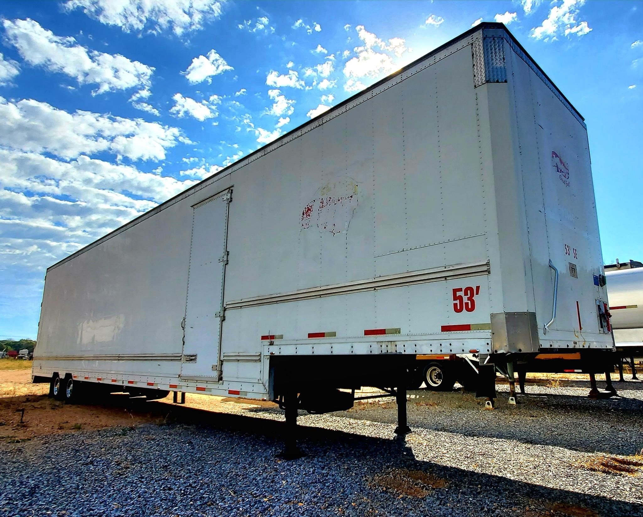 1997 Kentucky 53FT Box Trucks/Trailer