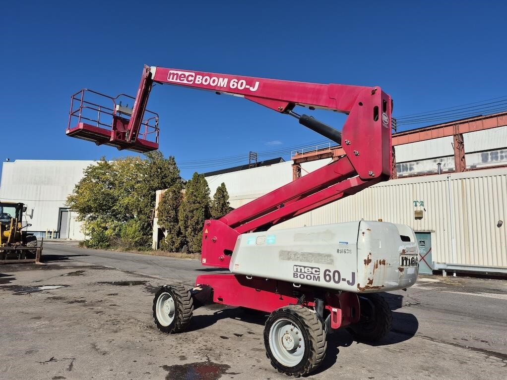 2015 MEC 60J Scissor/Boom Lift