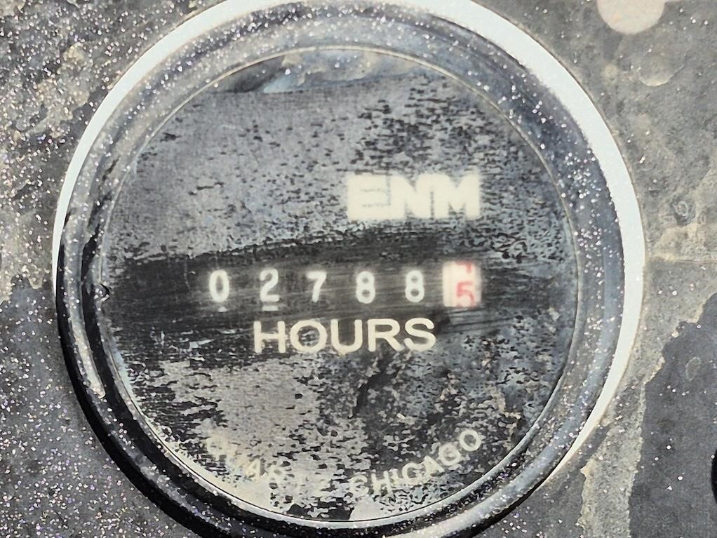 2015 MEC 60J Scissor/Boom Lift