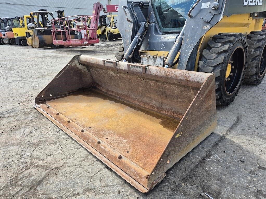 2019 Deere 320G Skid Steer
