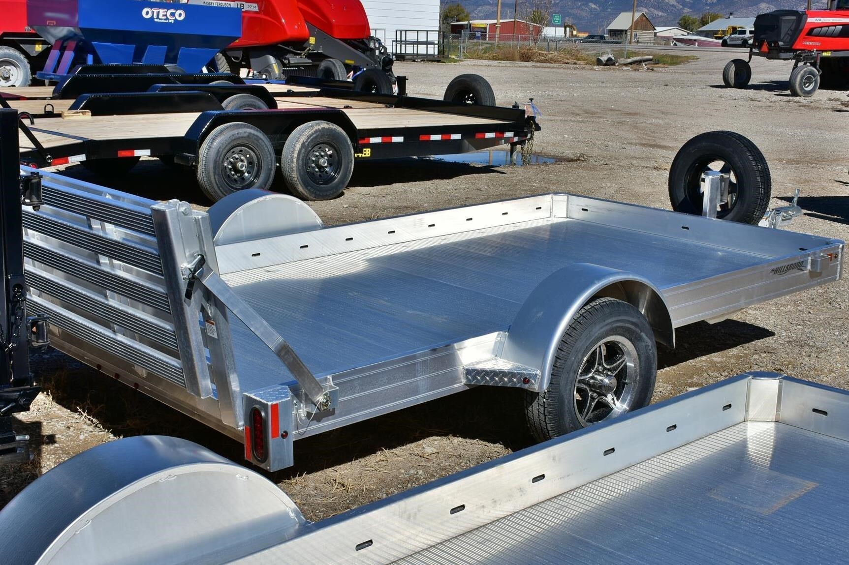 2026 Hillsboro AU7812 Flatbed Trucks/Trailer