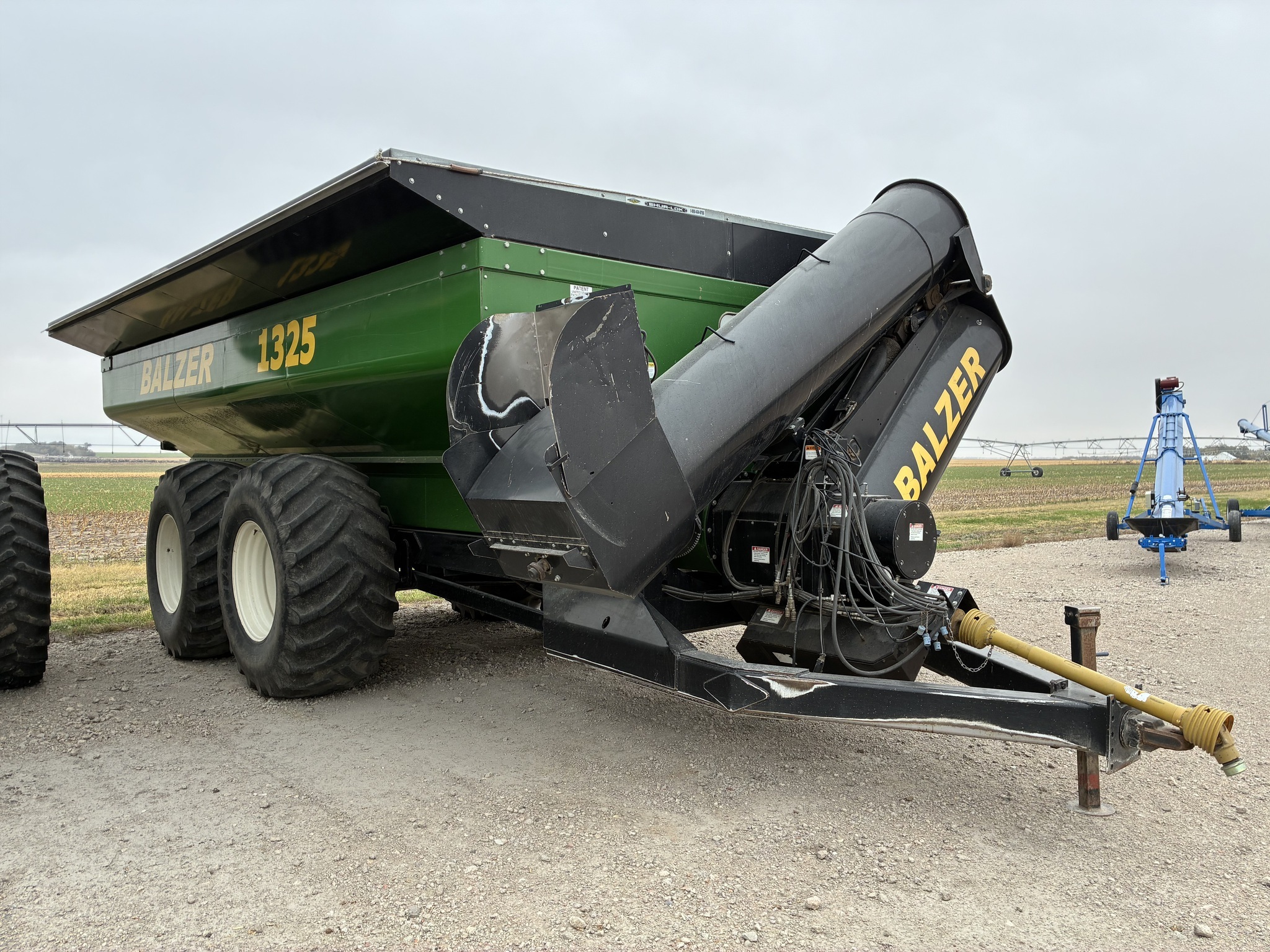 2009 Balzer 1325 Grain Cart