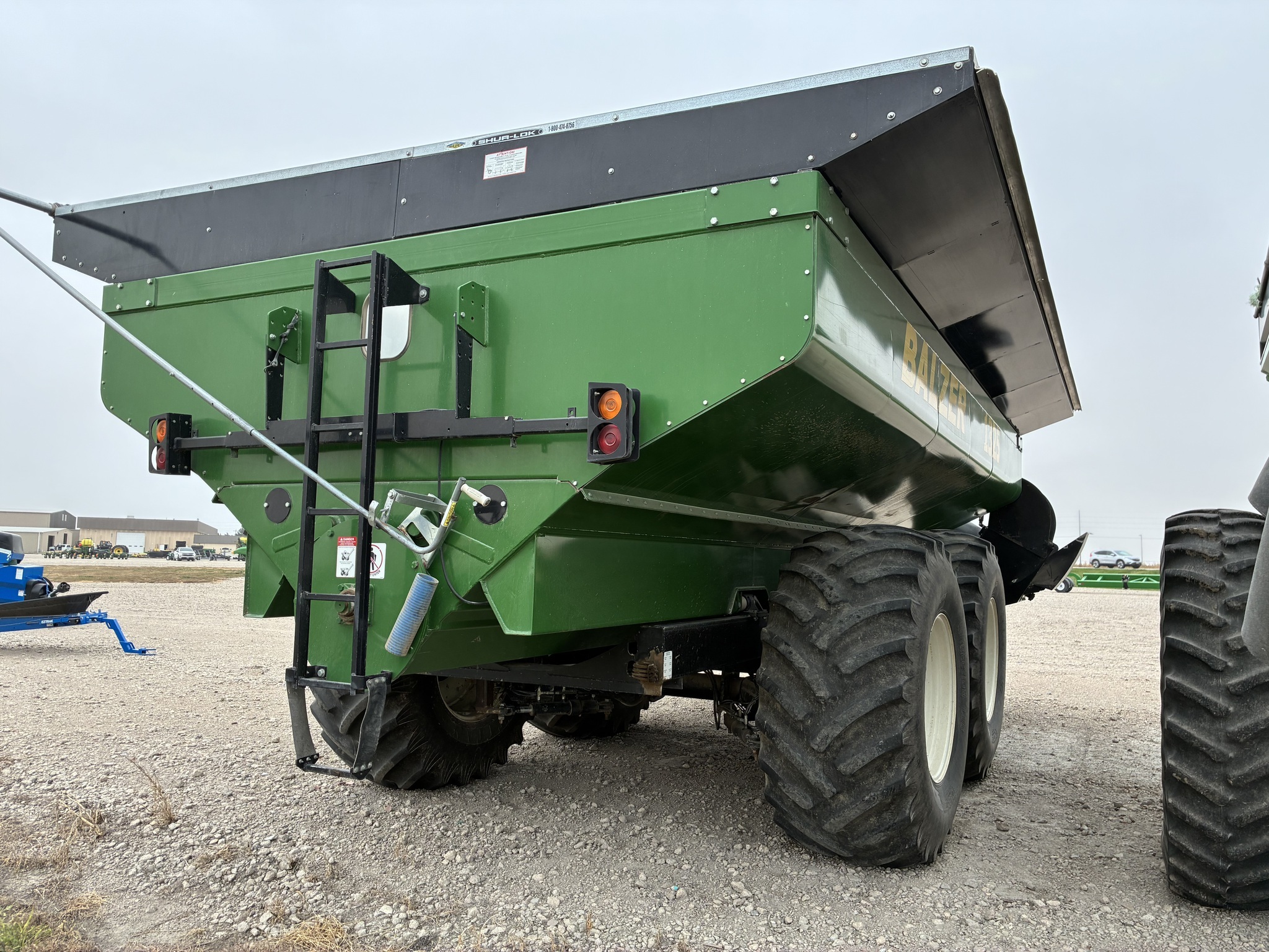 2009 Balzer 1325 Grain Cart