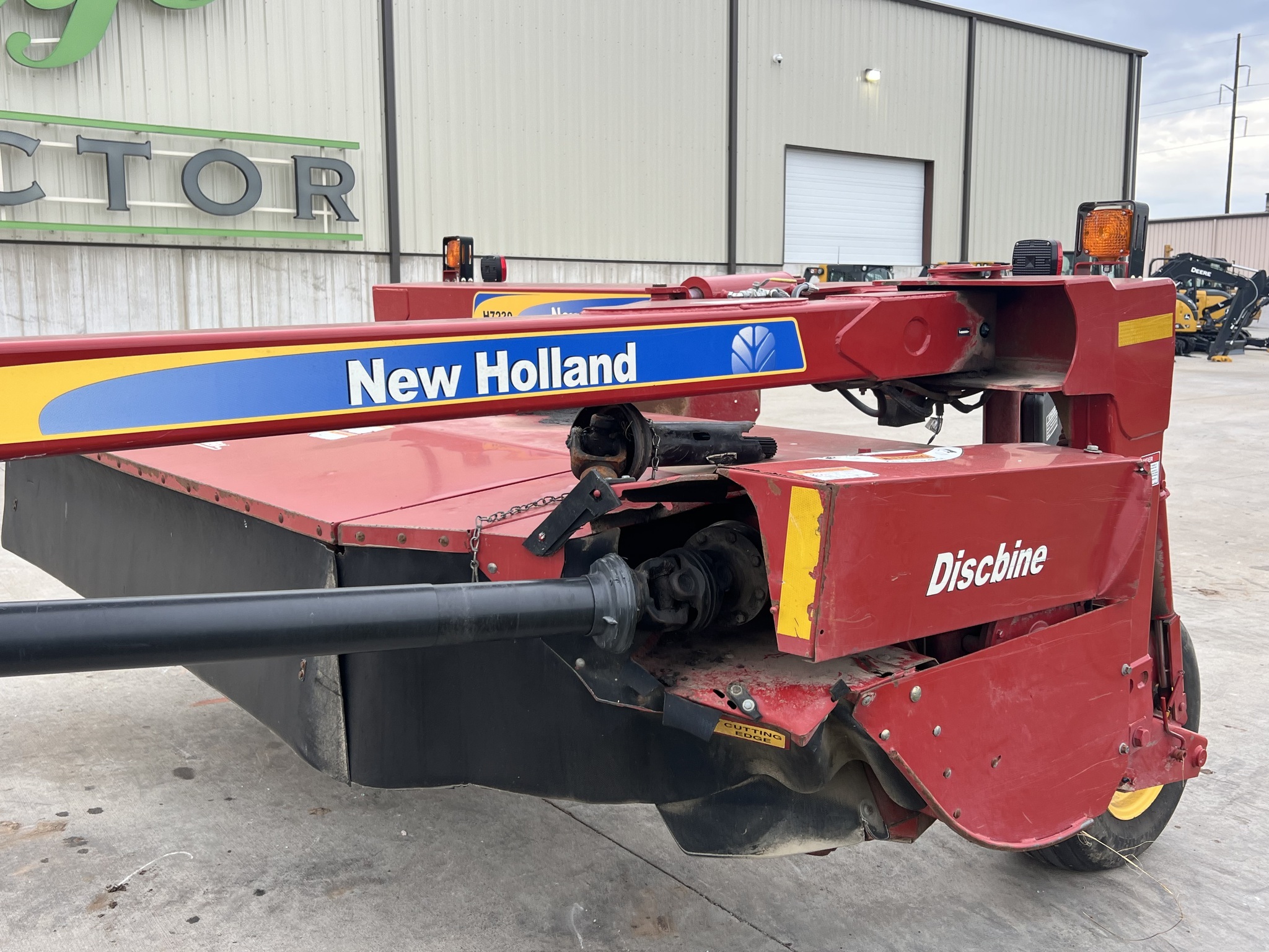 2013 New Holland H7230 Mower Conditioner
