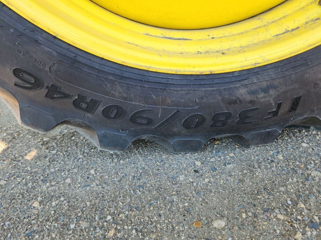 2020 John Deere R4038 Self-Propelled Sprayer