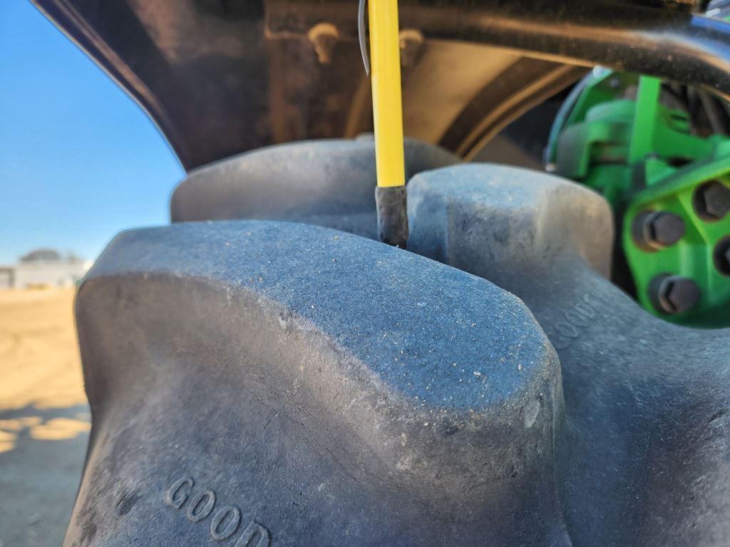 2020 John Deere R4038 Self-Propelled Sprayer