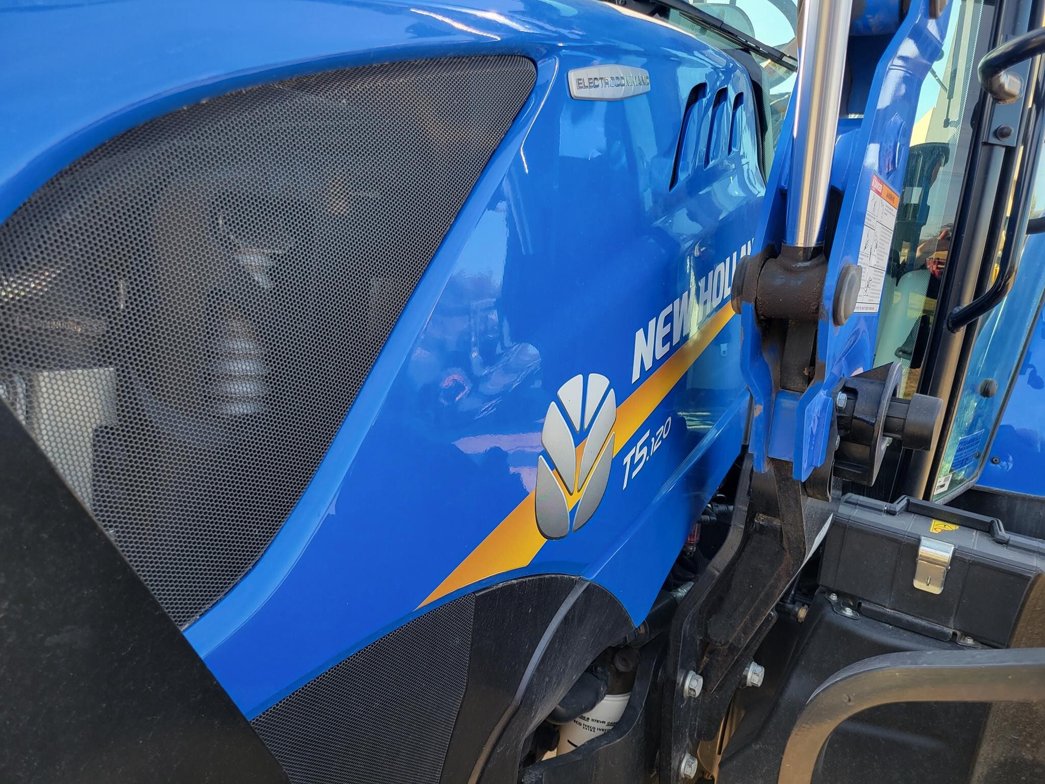 2021 New Holland T5.120 Tractor