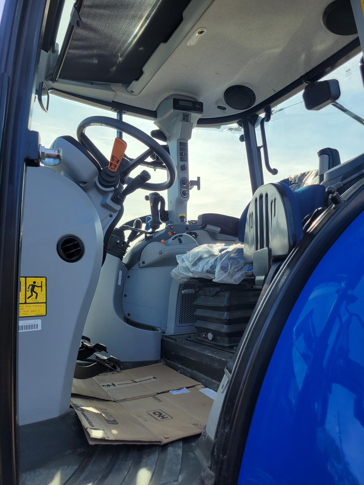 2021 New Holland T5.120 Tractor