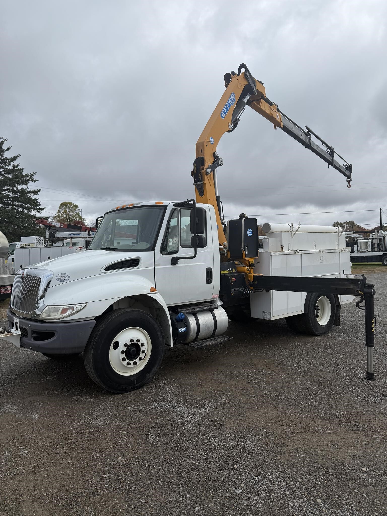 2018 International DURASTAR 4300 Semi Trucks/Trailer