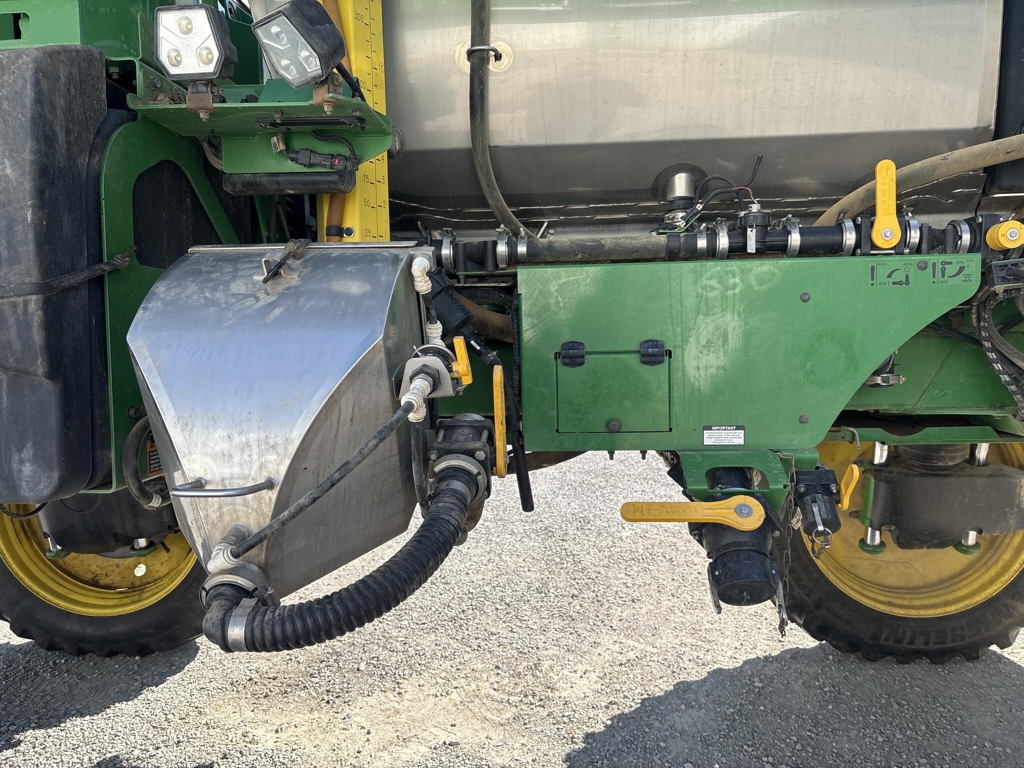 2022 John Deere 410R Self-Propelled Sprayer
