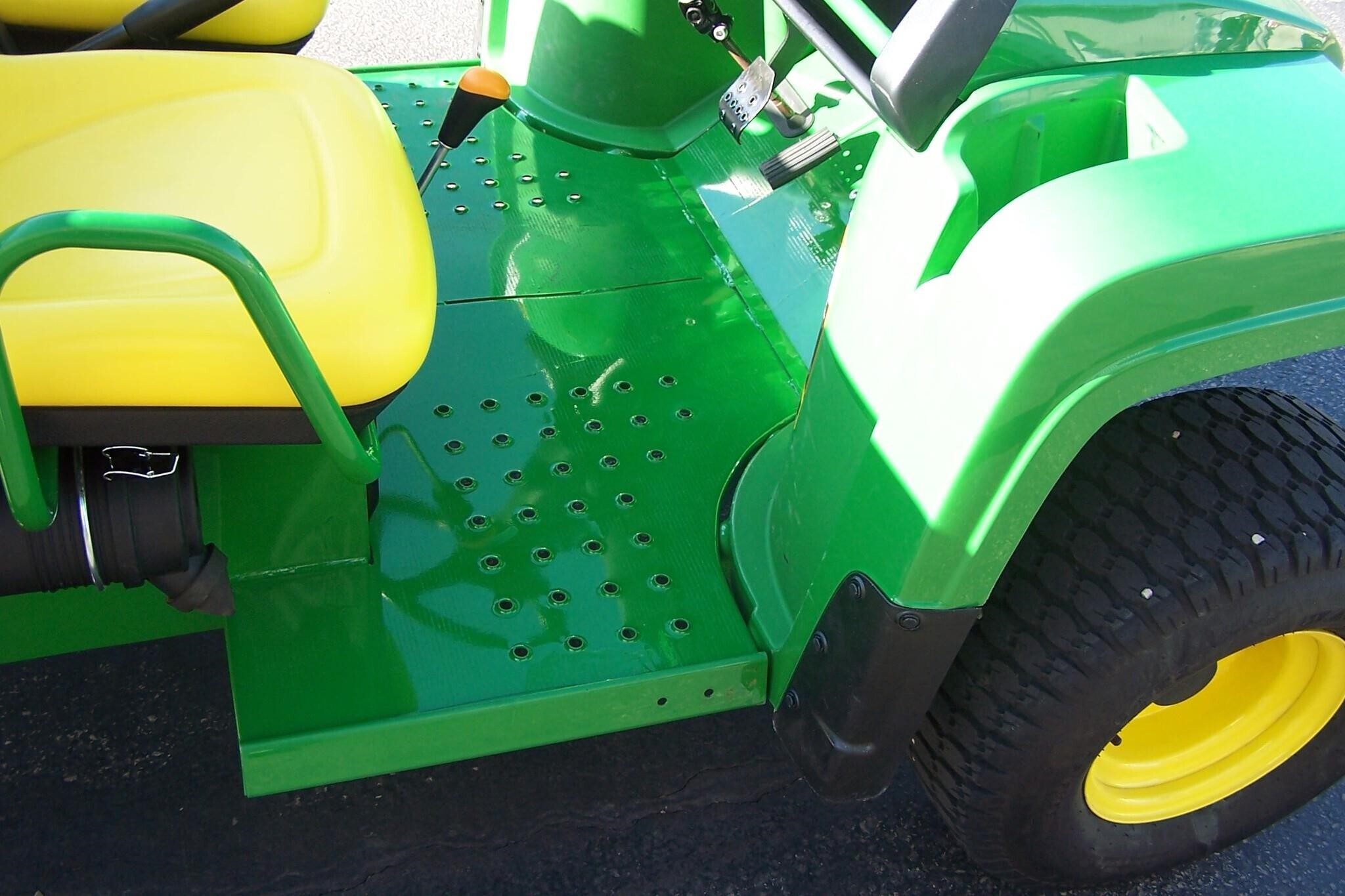 2024 John Deere Gator TX ATVs and Utility Vehicle